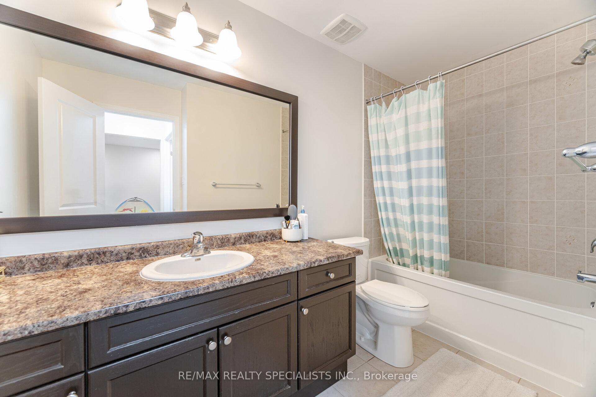 Photo 32 of 225 Mortimer Crescent, Milton, Harrison — HOMEH