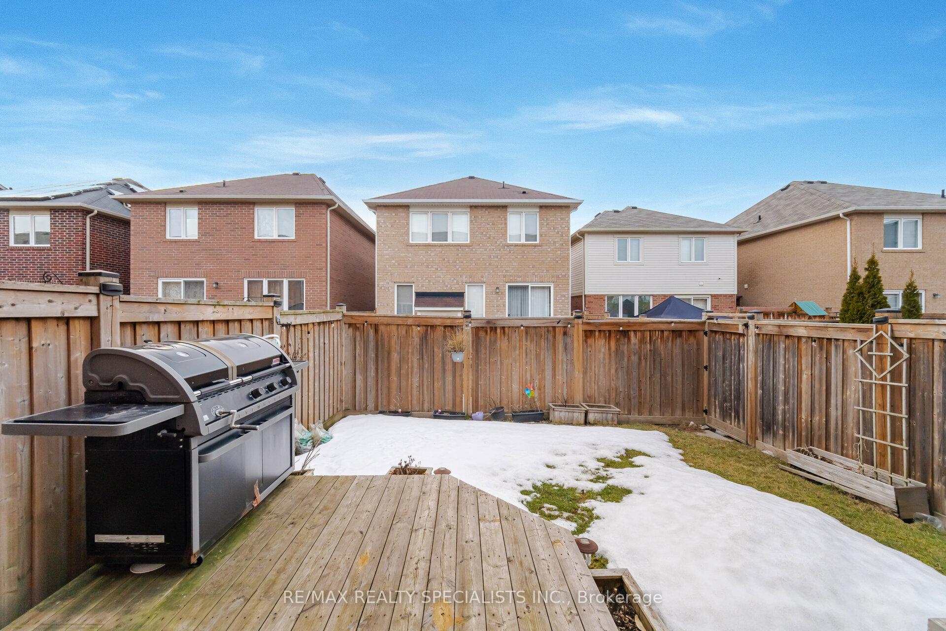 Photo 34 of 225 Mortimer Crescent, Milton, Harrison — HOMEH
