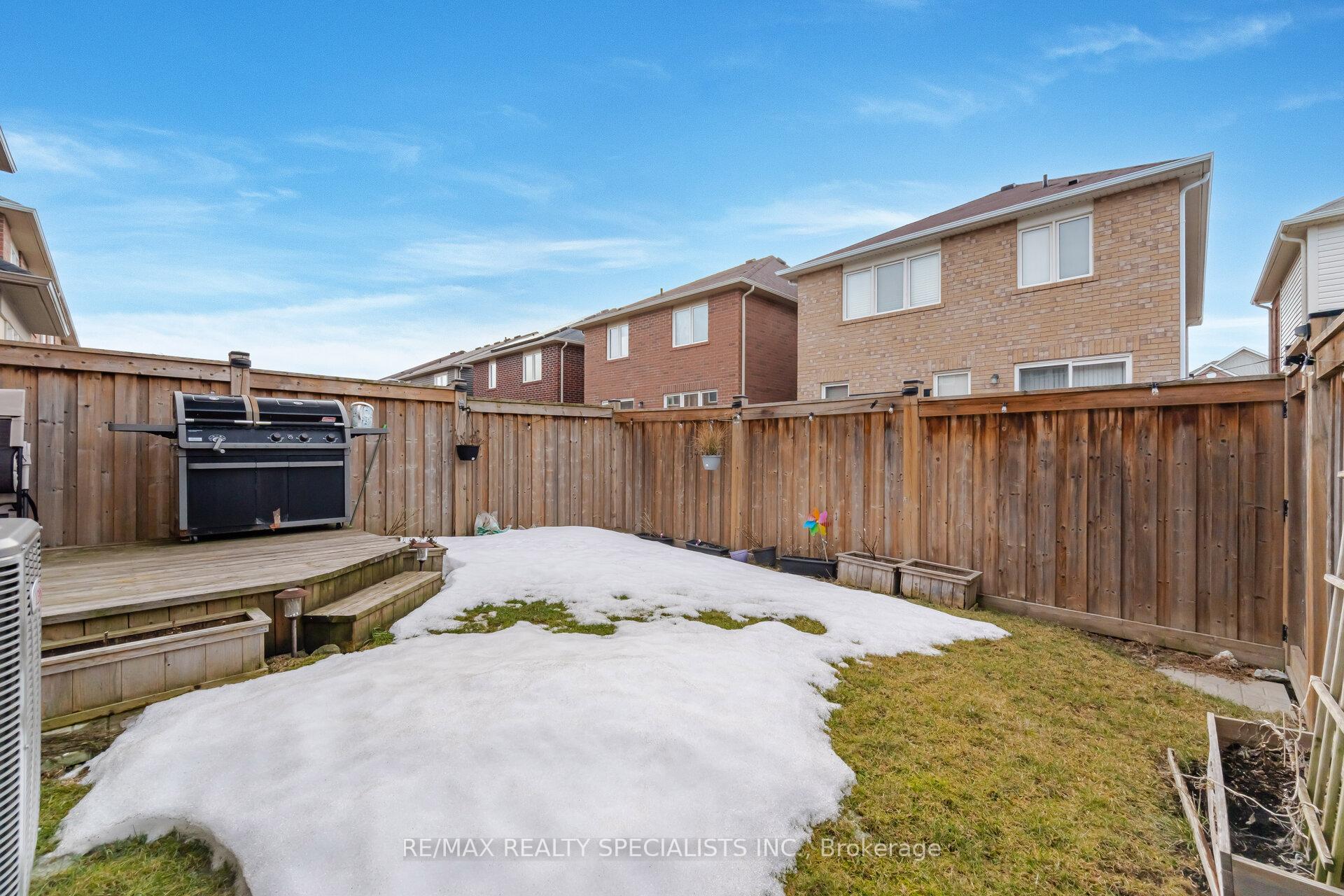 Photo 36 of 225 Mortimer Crescent, Milton, Harrison — HOMEH