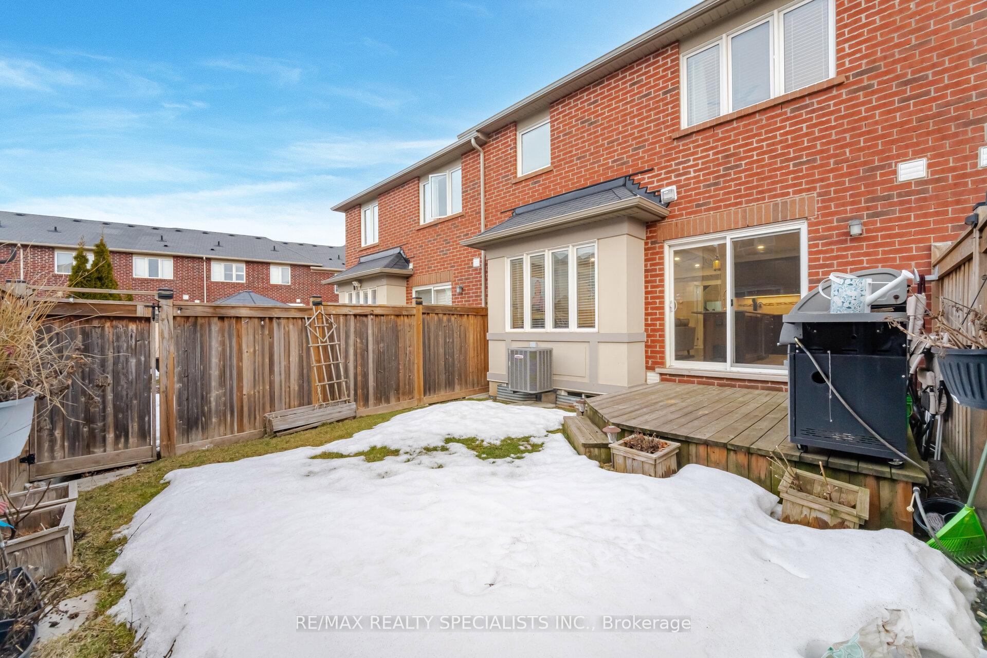 Photo 38 of 225 Mortimer Crescent, Milton, Harrison — HOMEH