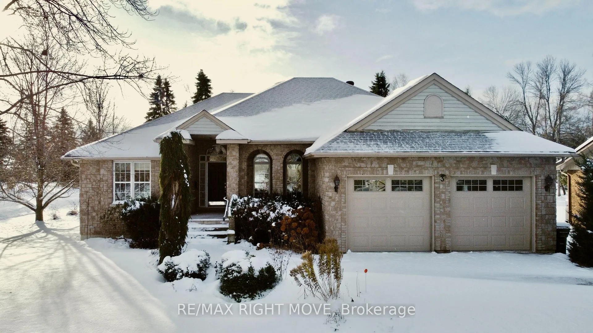 Photo 1 of 3 Thicketwood Place E, Ramara, Rural Ramara — HOMEH