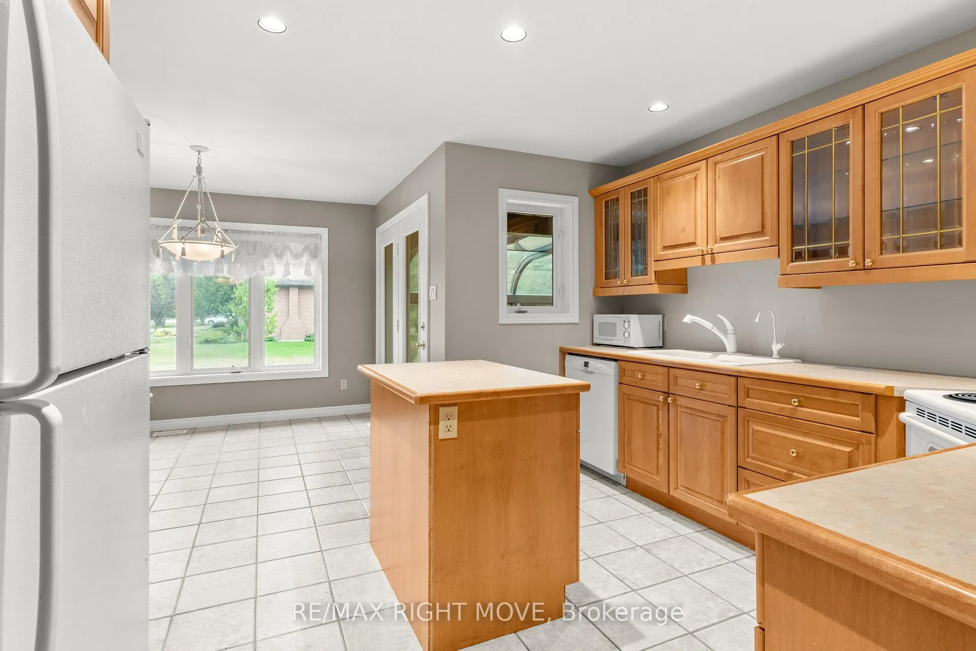 Photo 16 of 3 Thicketwood Place E, Ramara, Rural Ramara — HOMEH