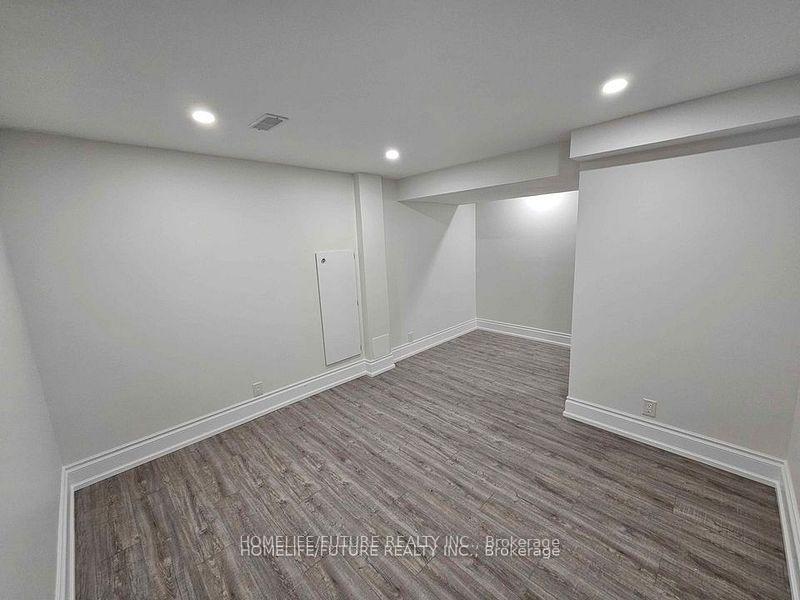 Photo 4 of Unit Bsmt, 628 Cognac Crescent, Pickering, Amberlea — HOMEH