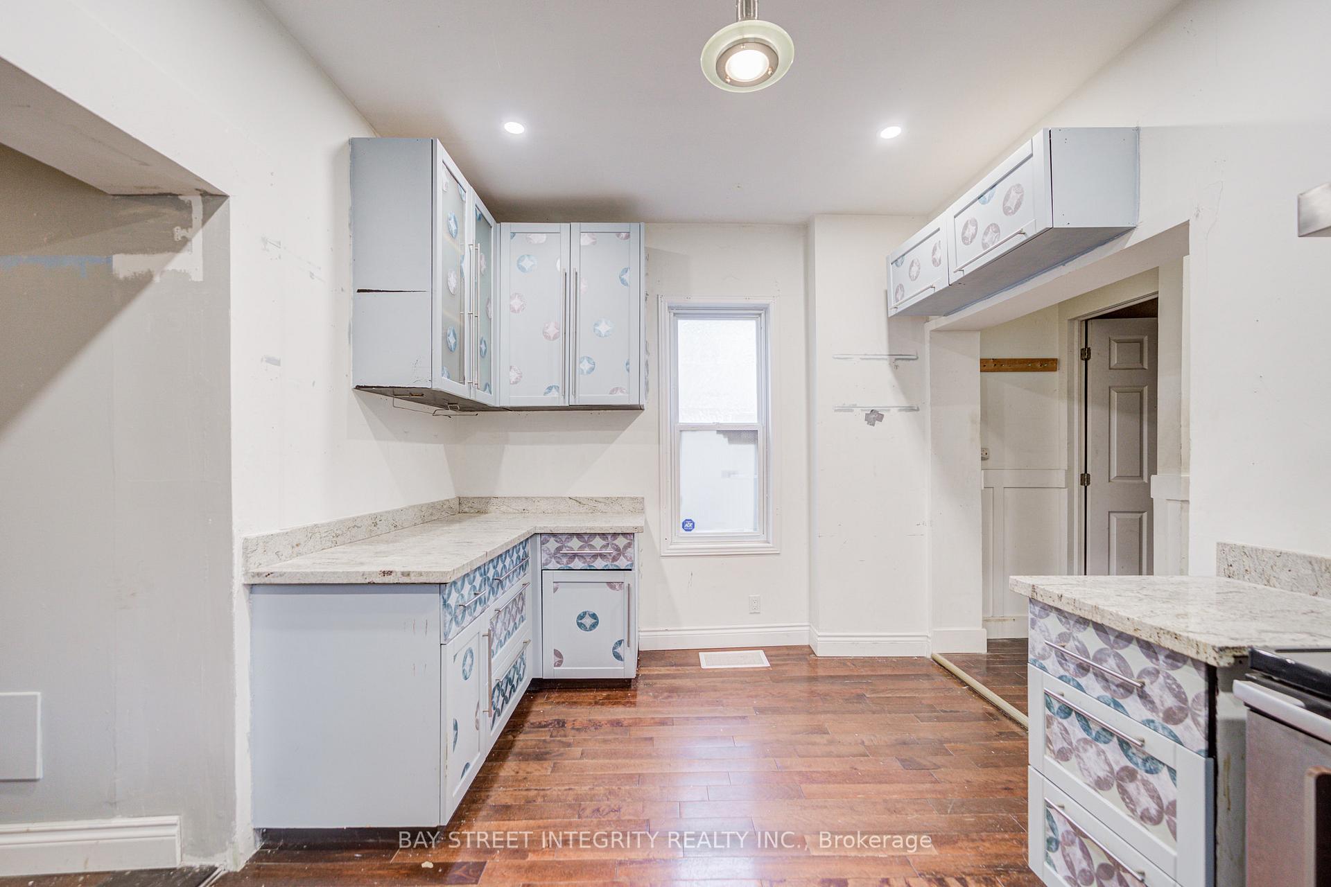 Photo 13 of 136 Summer Street, Oshawa, Central — HOMEH