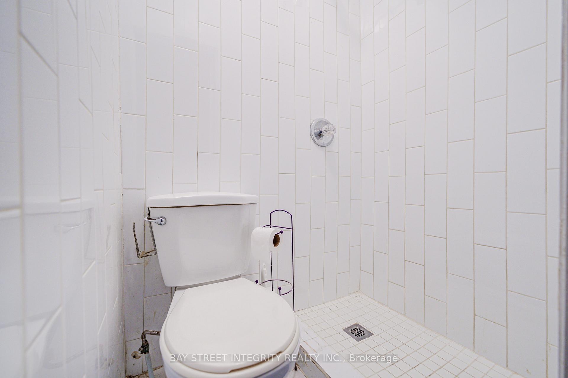 Photo 18 of 136 Summer Street, Oshawa, Central — HOMEH