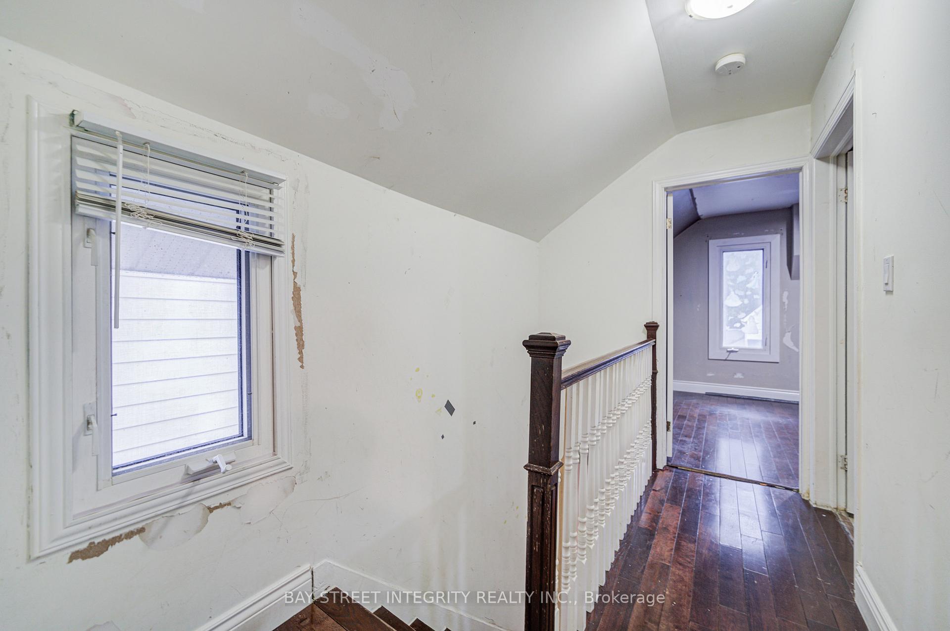 Photo 20 of 136 Summer Street, Oshawa, Central — HOMEH