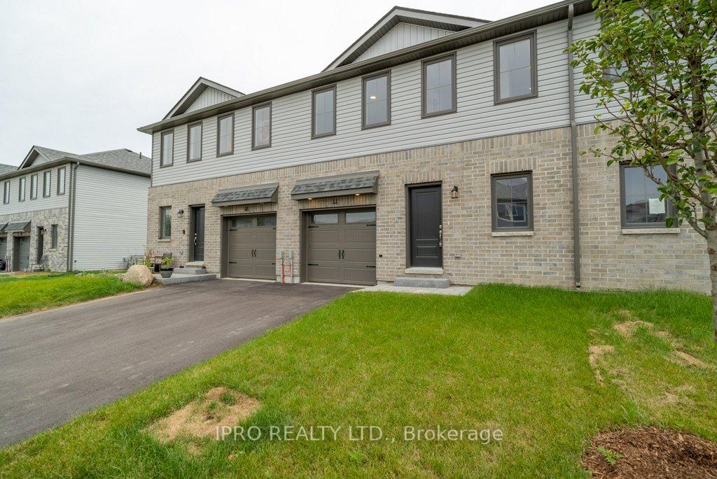 Photo 2 of 44 Campbell Crescent, Prince Edward County, South Marysburg Ward — HOMEH