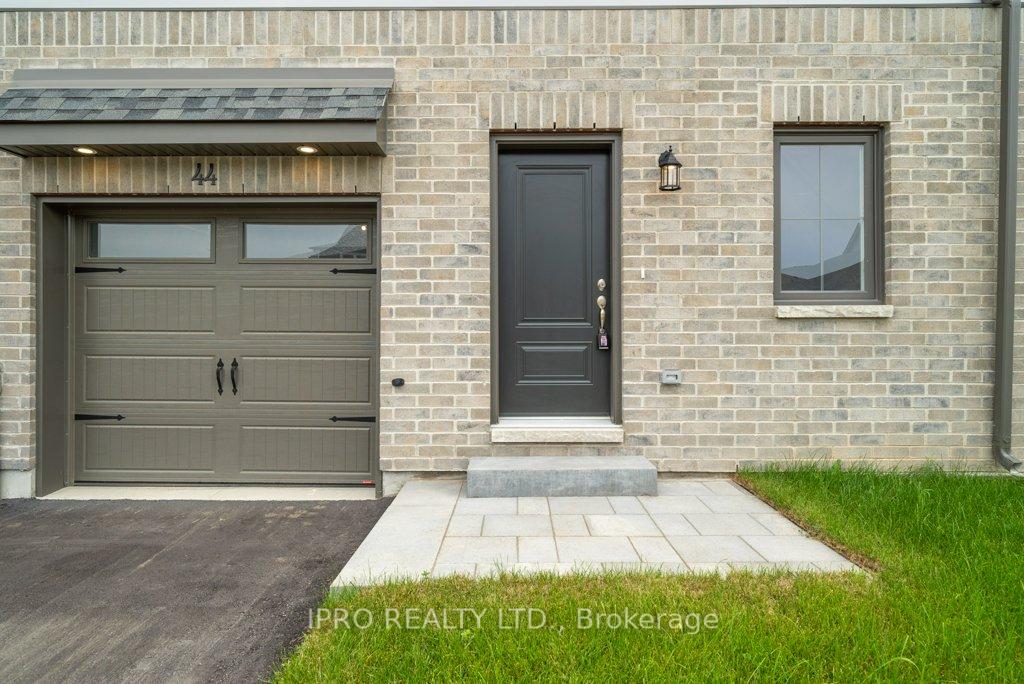 Photo 3 of 44 Campbell Crescent, Prince Edward County, South Marysburg Ward — HOMEH