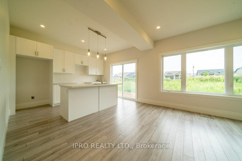 Photo 11 of 44 Campbell Crescent, Prince Edward County, South Marysburg Ward — HOMEH