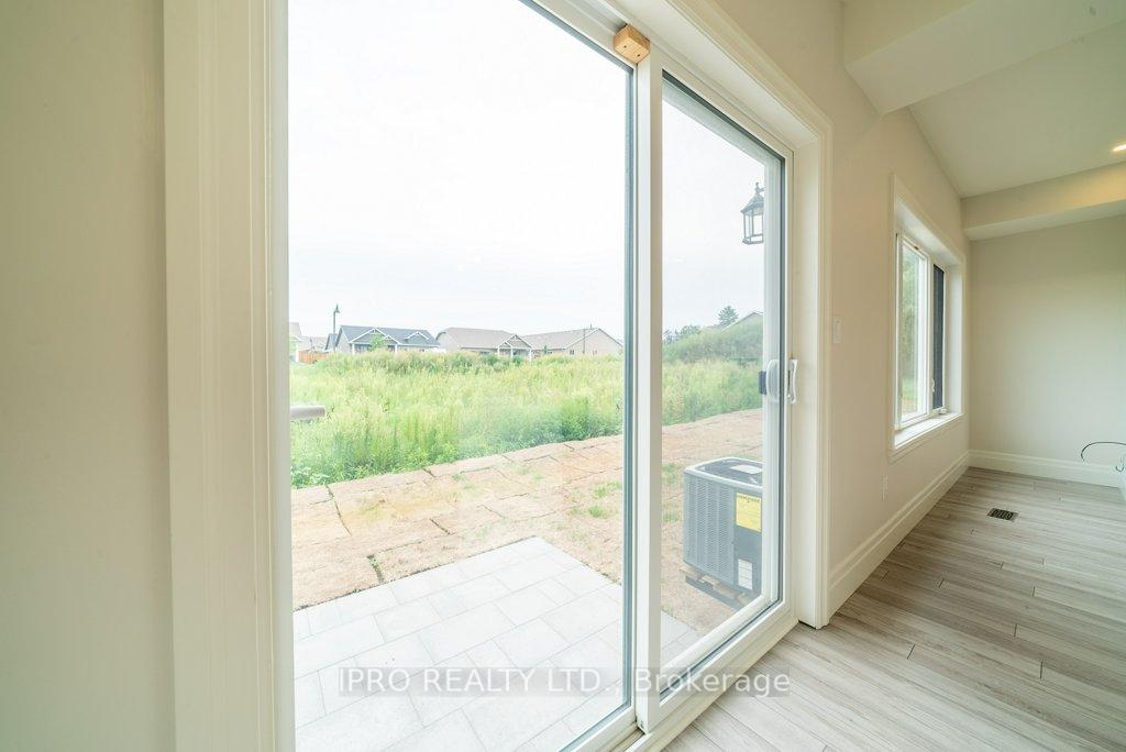 Photo 20 of 44 Campbell Crescent, Prince Edward County, South Marysburg Ward — HOMEH