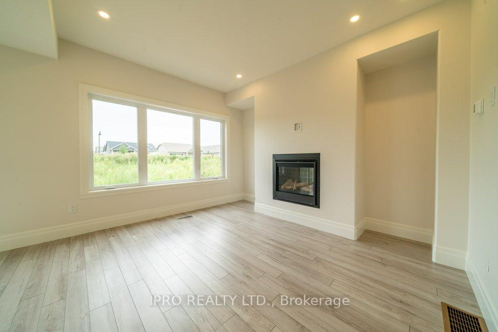 Photo 28 of 44 Campbell Crescent, Prince Edward County, South Marysburg Ward — HOMEH