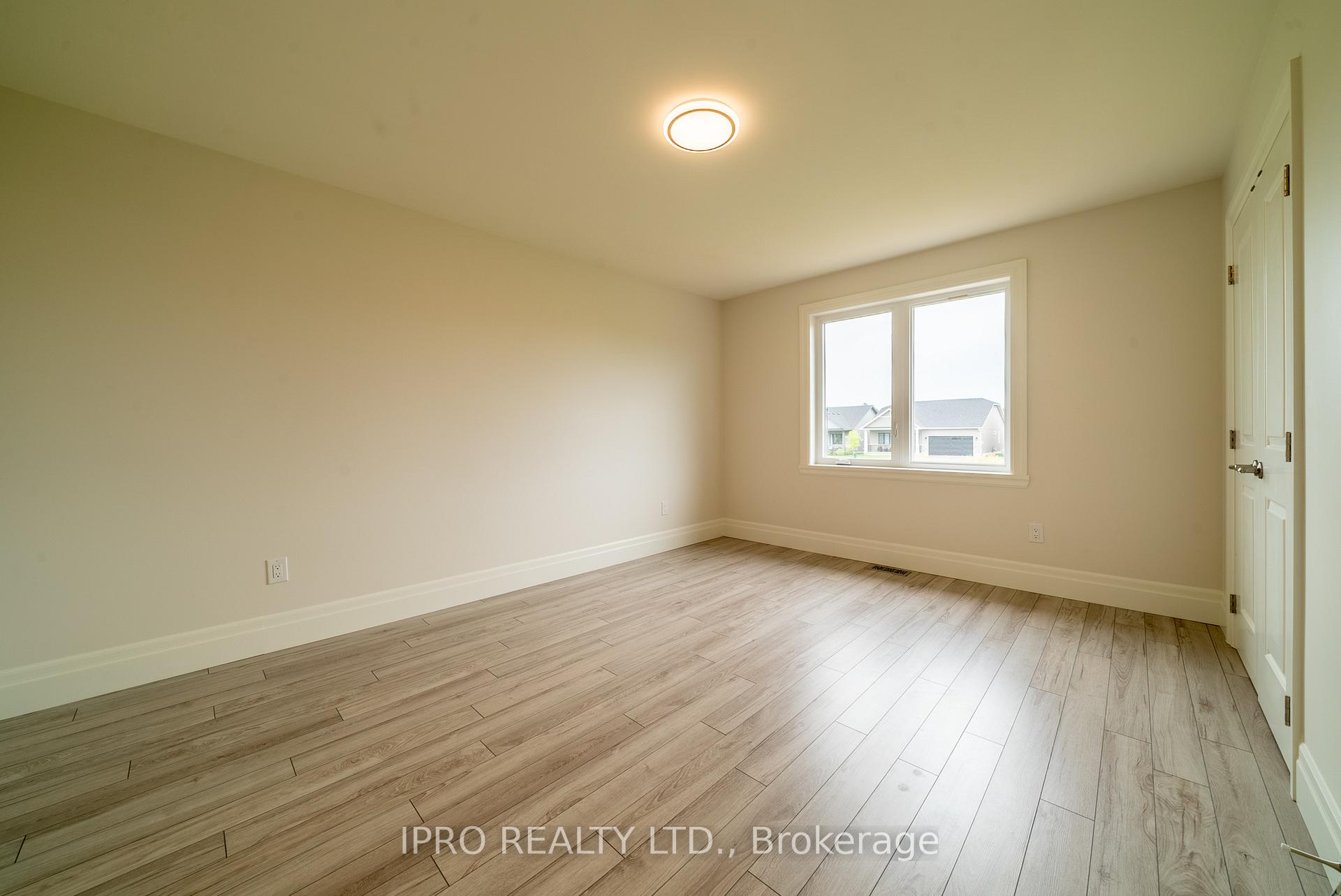 Photo 33 of 44 Campbell Crescent, Prince Edward County, South Marysburg Ward — HOMEH