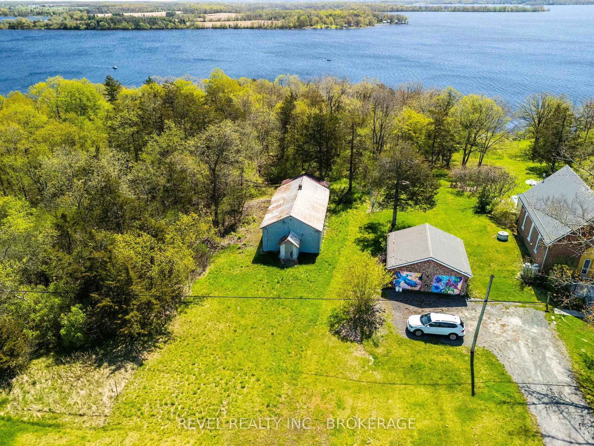 Photo 3 of 2186 Highway 49, Prince Edward County, Sophiasburg Ward — HOMEH