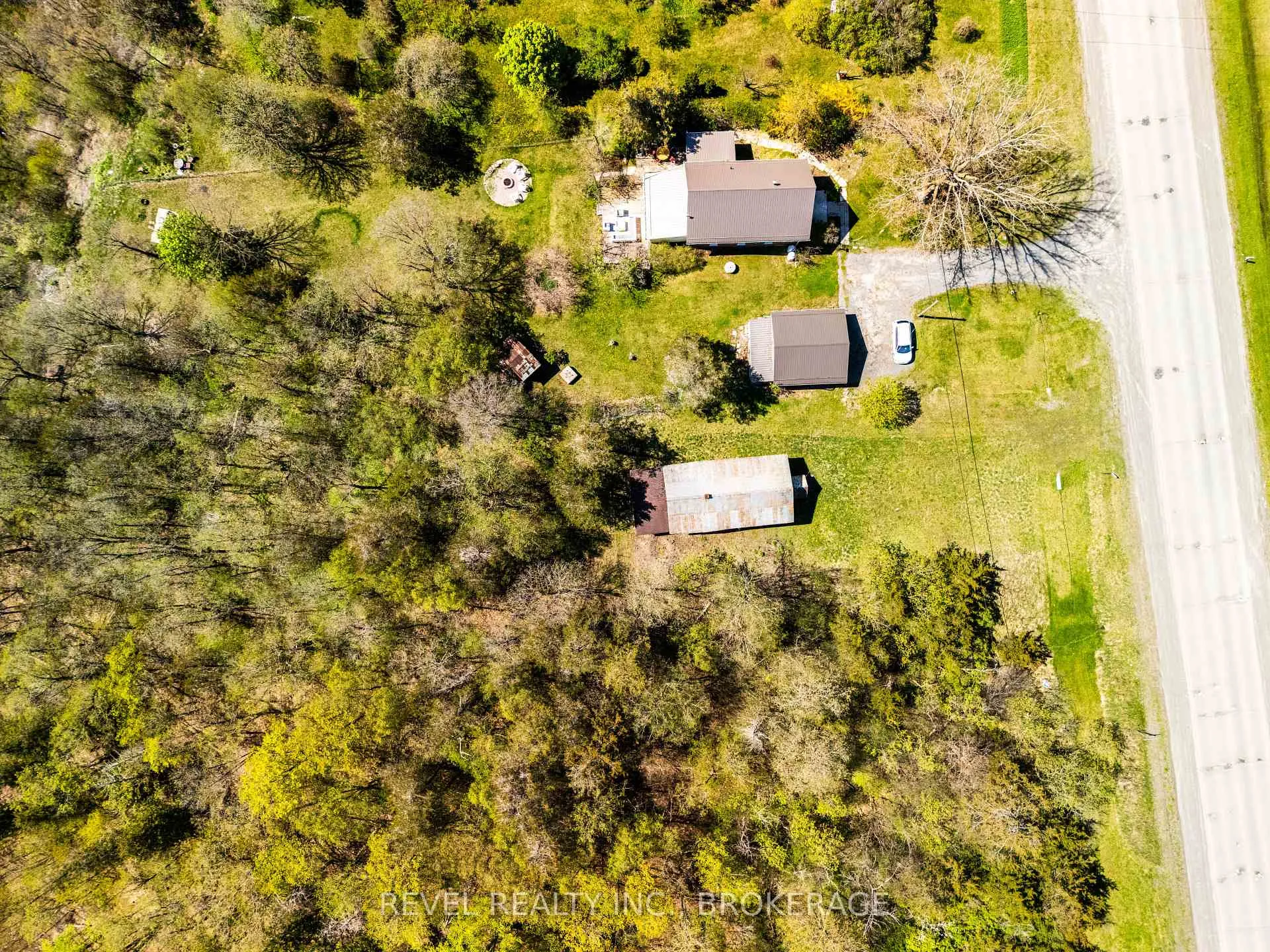 Photo 5 of 2186 Highway 49, Prince Edward County, Sophiasburg Ward — HOMEH