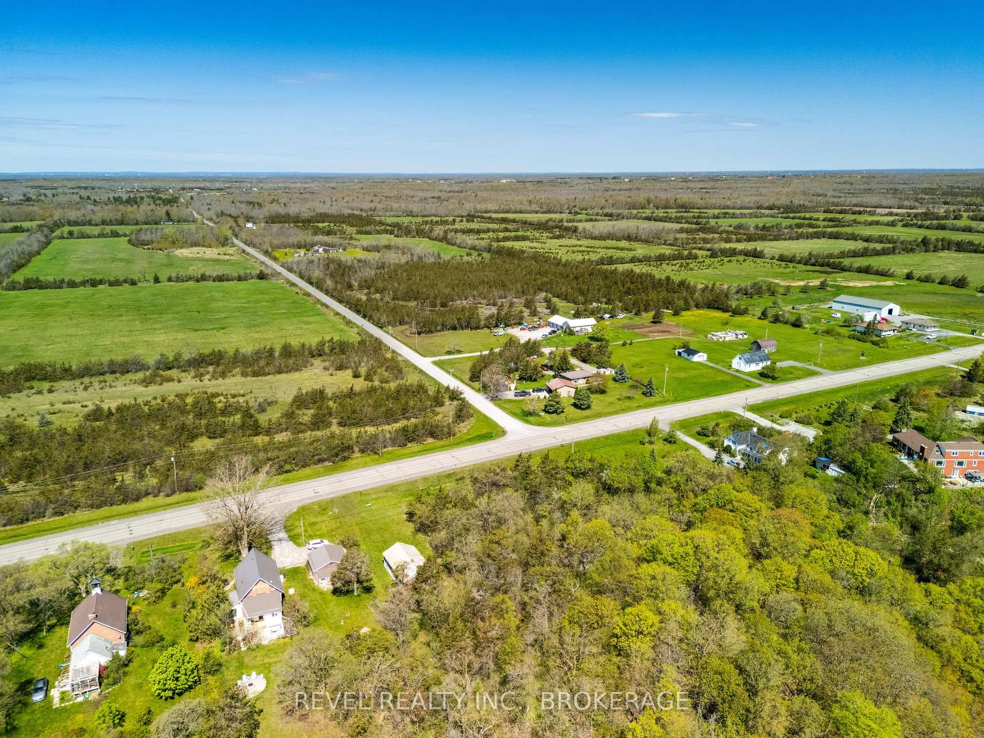 Photo 10 of 2186 Highway 49, Prince Edward County, Sophiasburg Ward — HOMEH