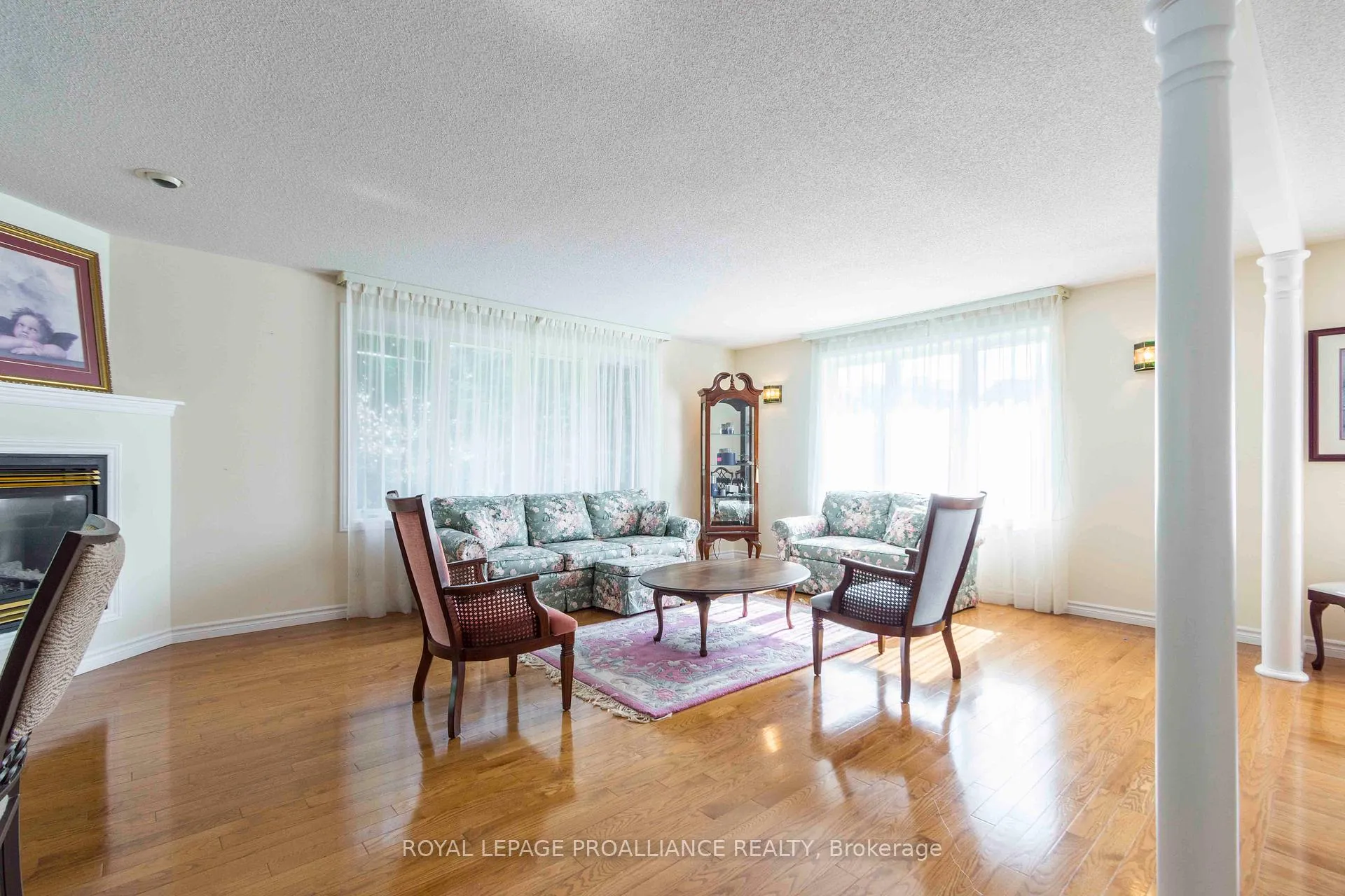 Photo 7 of 34 Edgeview Drive, Quinte West, Trenton Ward — HOMEH