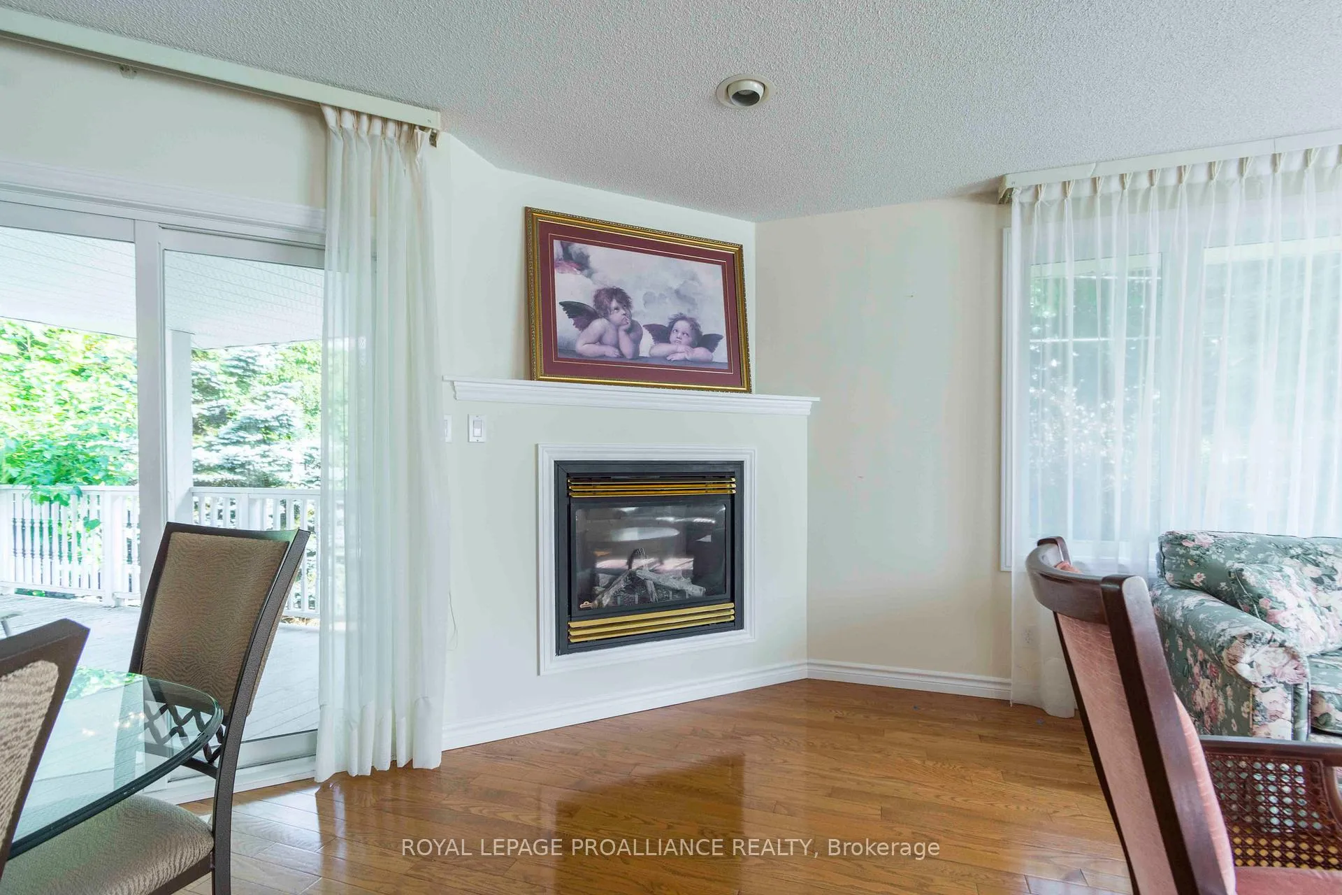 Photo 8 of 34 Edgeview Drive, Quinte West, Trenton Ward — HOMEH