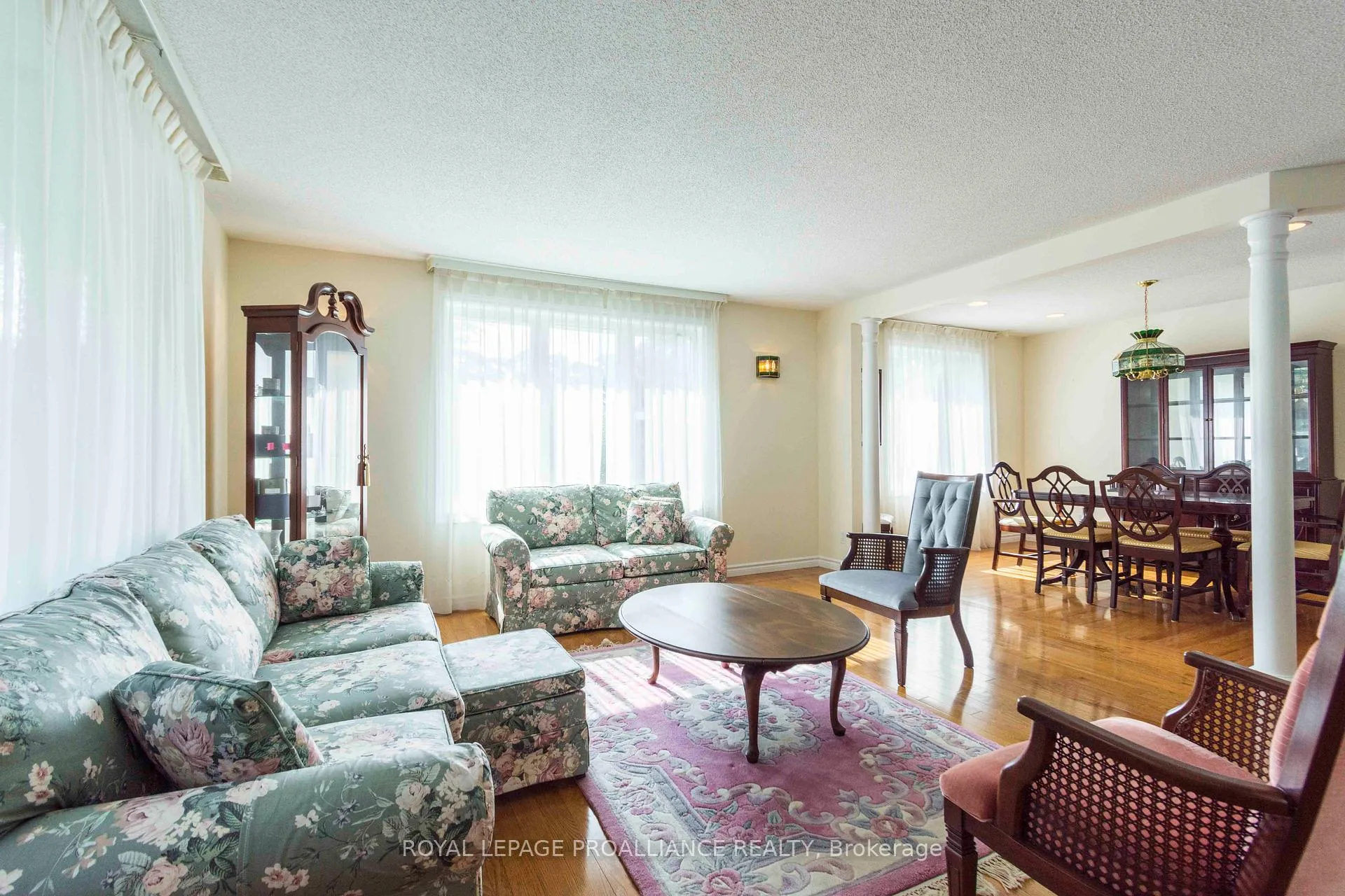 Photo 9 of 34 Edgeview Drive, Quinte West, Trenton Ward — HOMEH