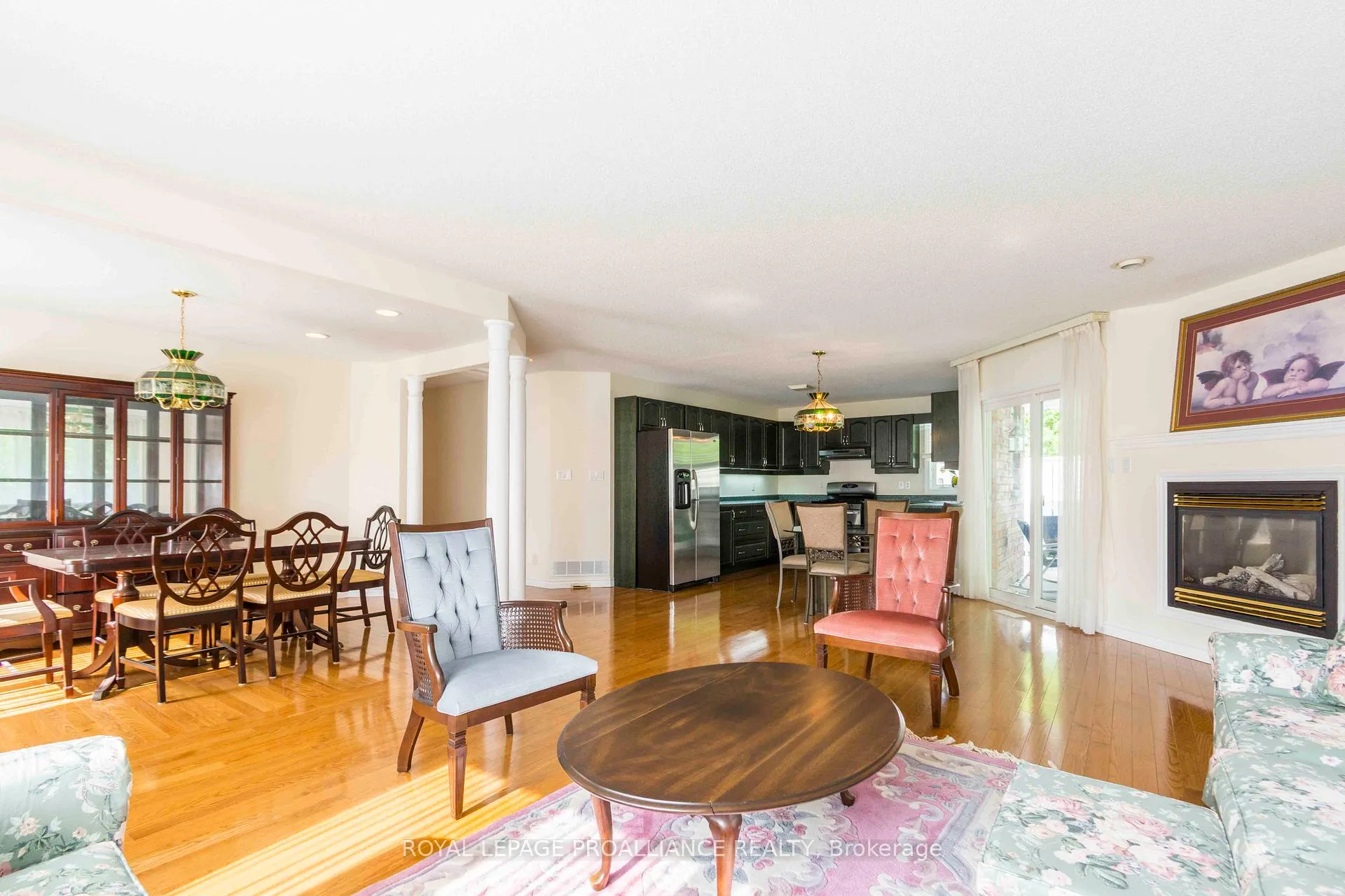 Photo 10 of 34 Edgeview Drive, Quinte West, Trenton Ward — HOMEH
