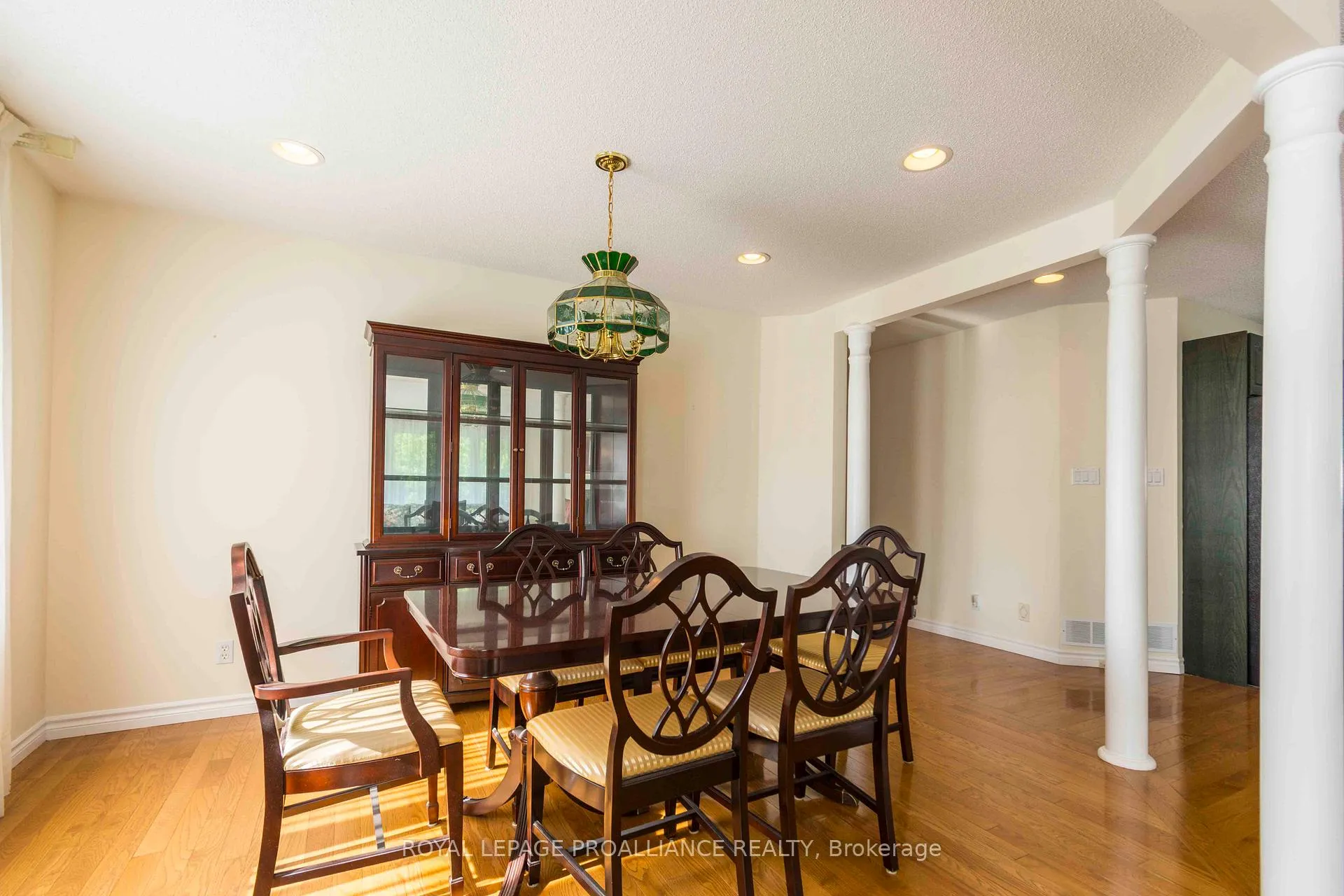 Photo 11 of 34 Edgeview Drive, Quinte West, Trenton Ward — HOMEH