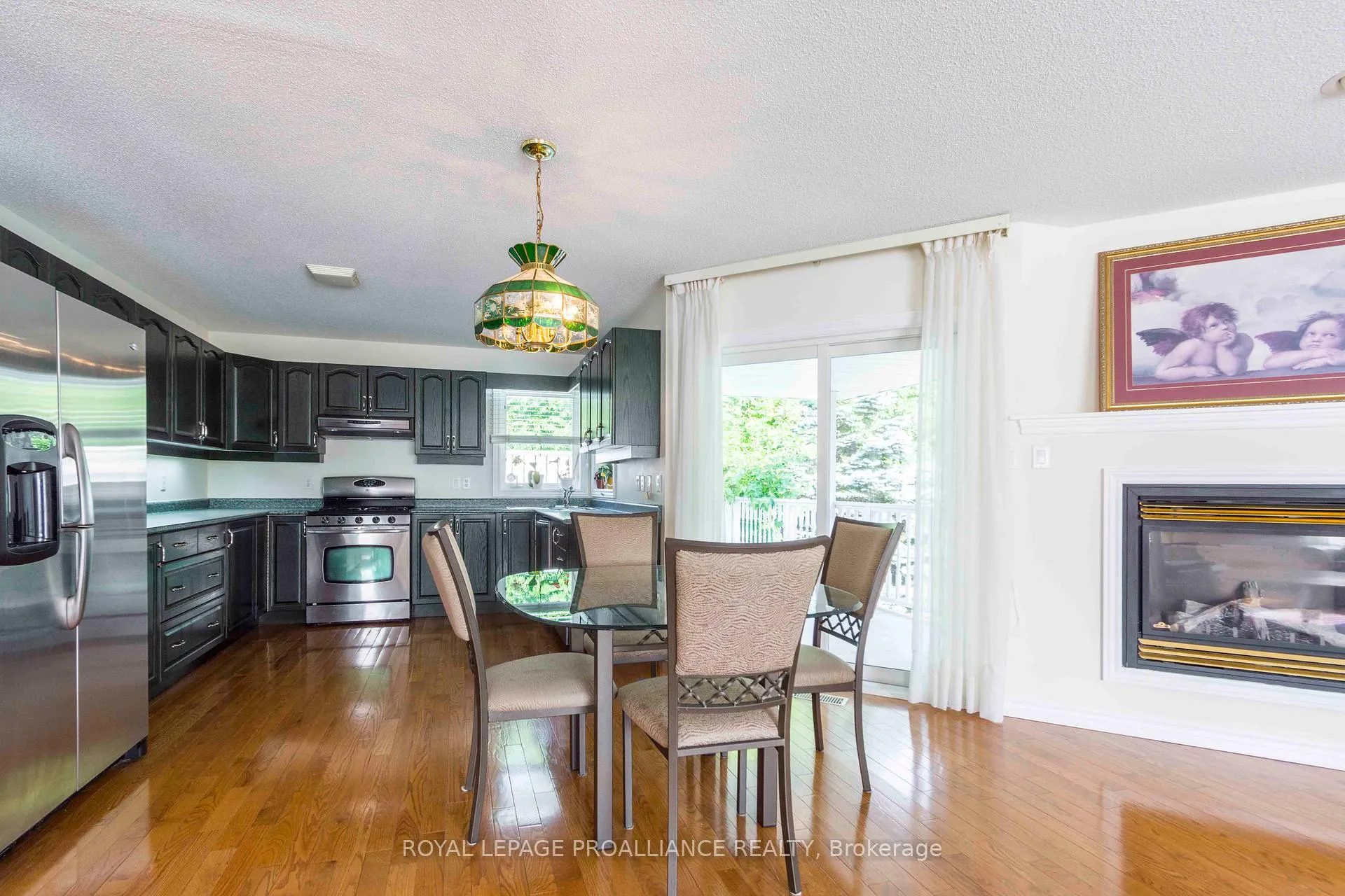 Photo 13 of 34 Edgeview Drive, Quinte West, Trenton Ward — HOMEH