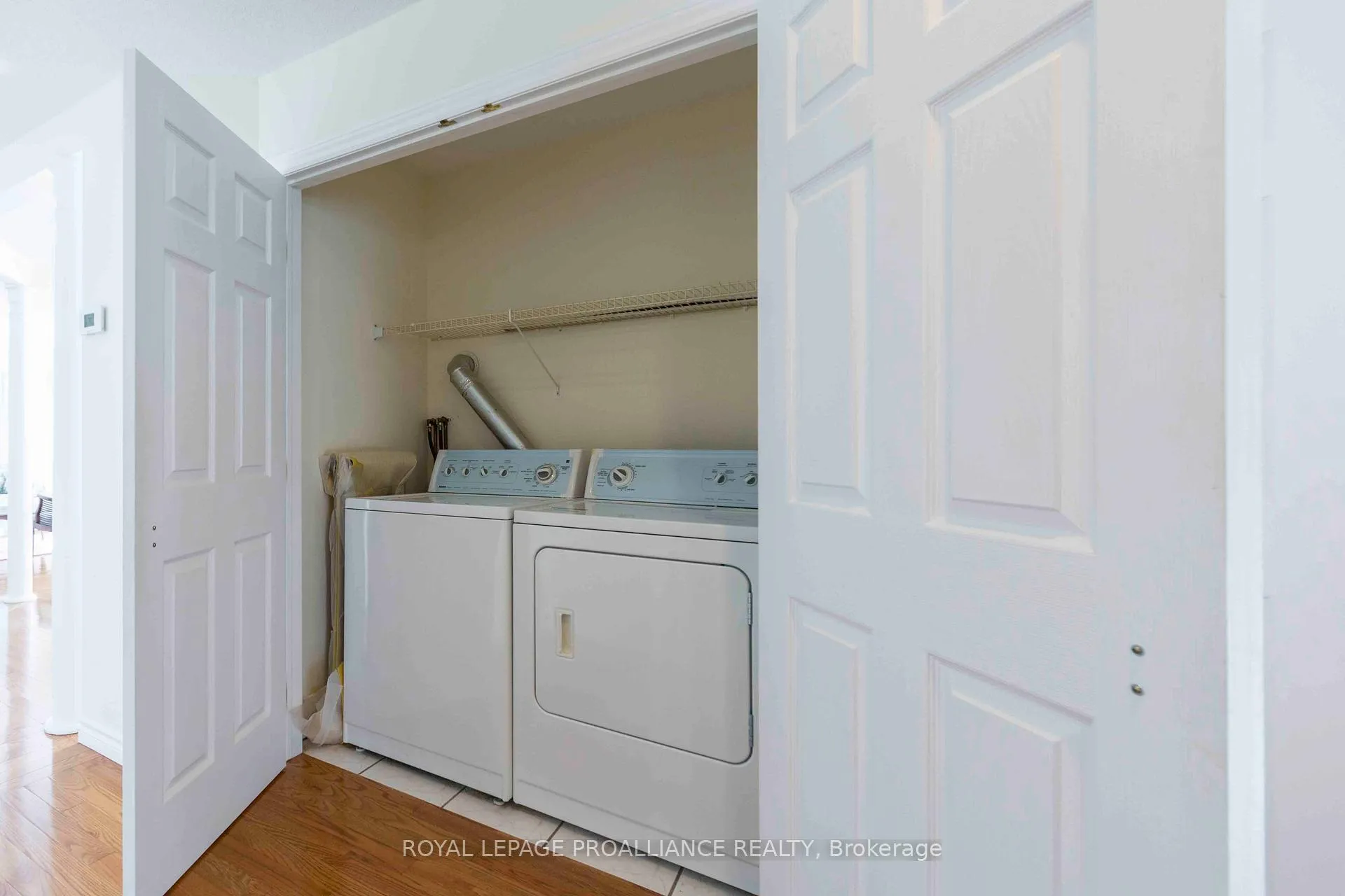 Photo 18 of 34 Edgeview Drive, Quinte West, Trenton Ward — HOMEH