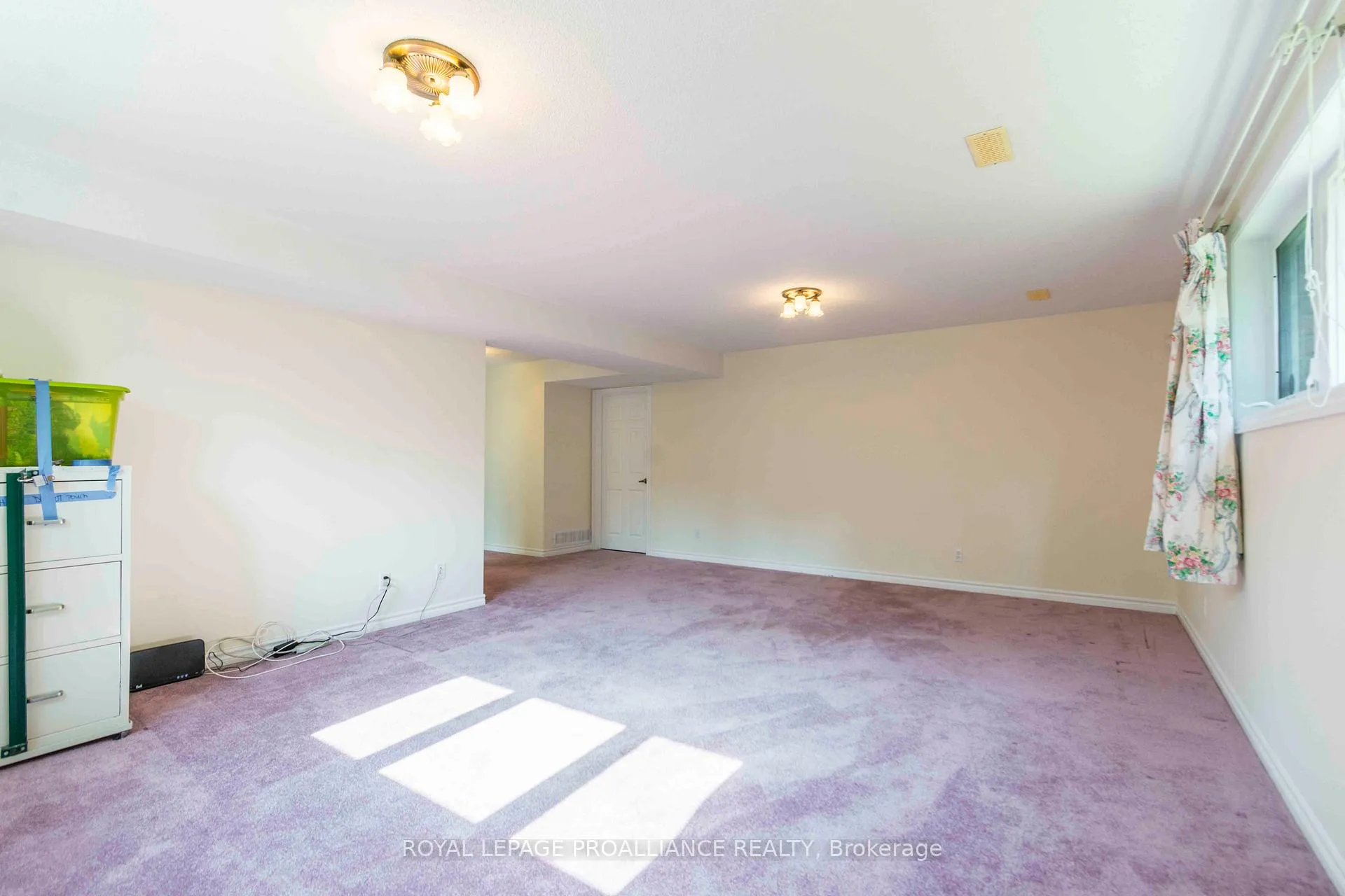 Photo 24 of 34 Edgeview Drive, Quinte West, Trenton Ward — HOMEH