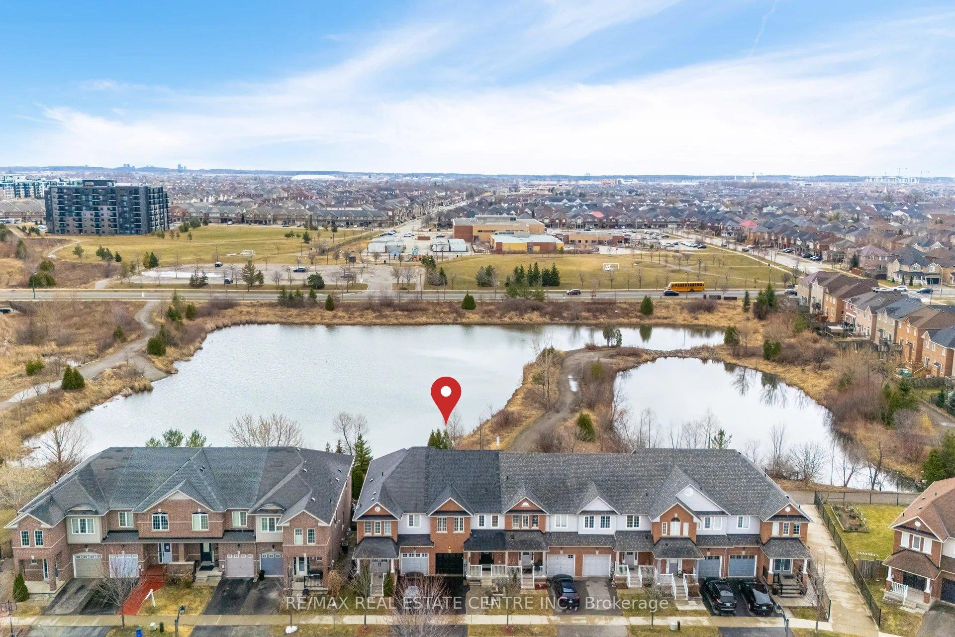 Photo 2 of 363 Hobbs Crescent, Milton, Clarke — HOMEH