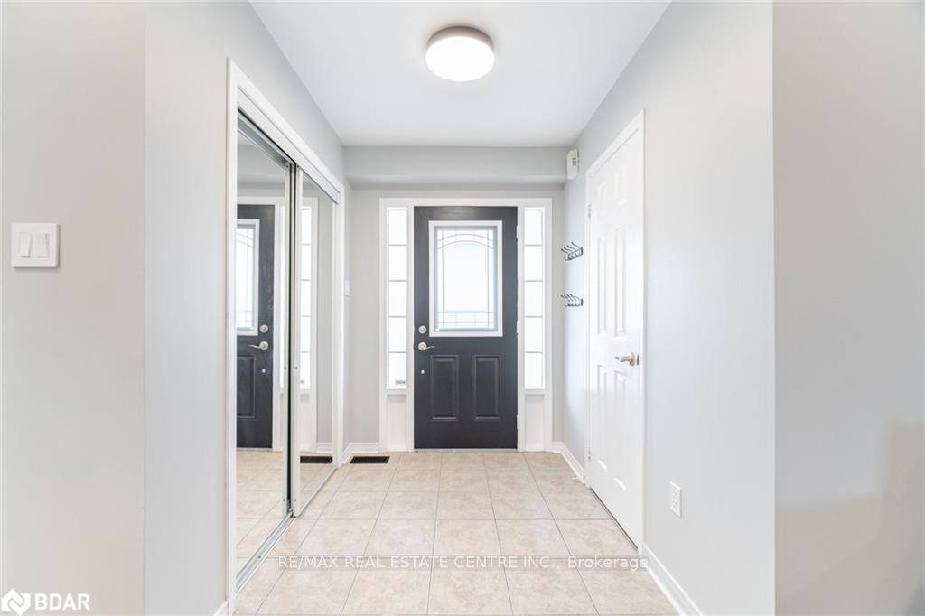 Photo 4 of 363 Hobbs Crescent, Milton, Clarke — HOMEH