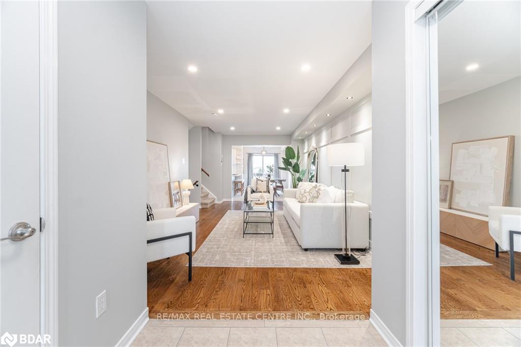 Photo 5 of 363 Hobbs Crescent, Milton, Clarke — HOMEH