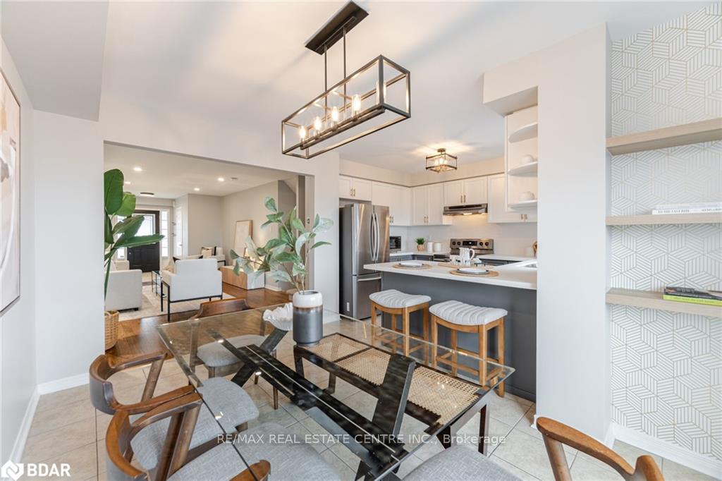 Photo 11 of 363 Hobbs Crescent, Milton, Clarke — HOMEH
