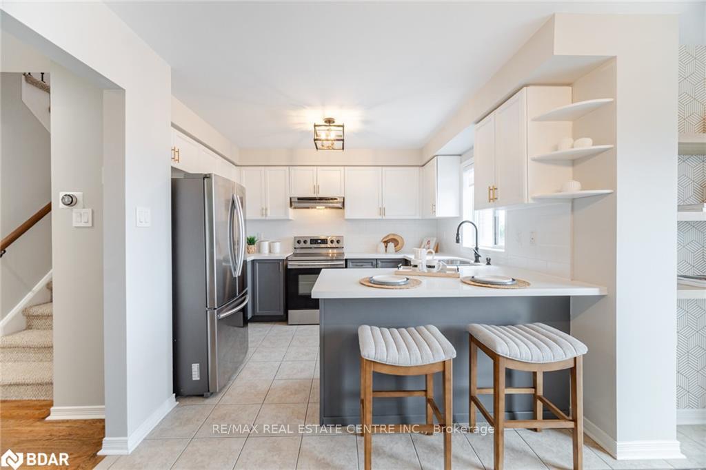 Photo 13 of 363 Hobbs Crescent, Milton, Clarke — HOMEH
