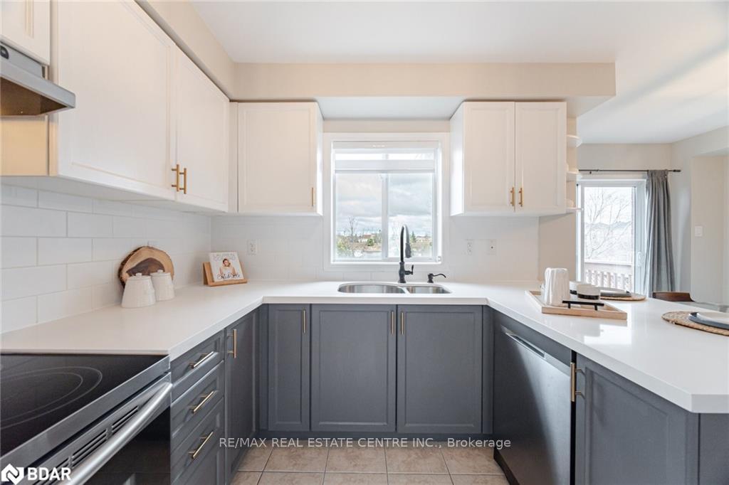 Photo 14 of 363 Hobbs Crescent, Milton, Clarke — HOMEH
