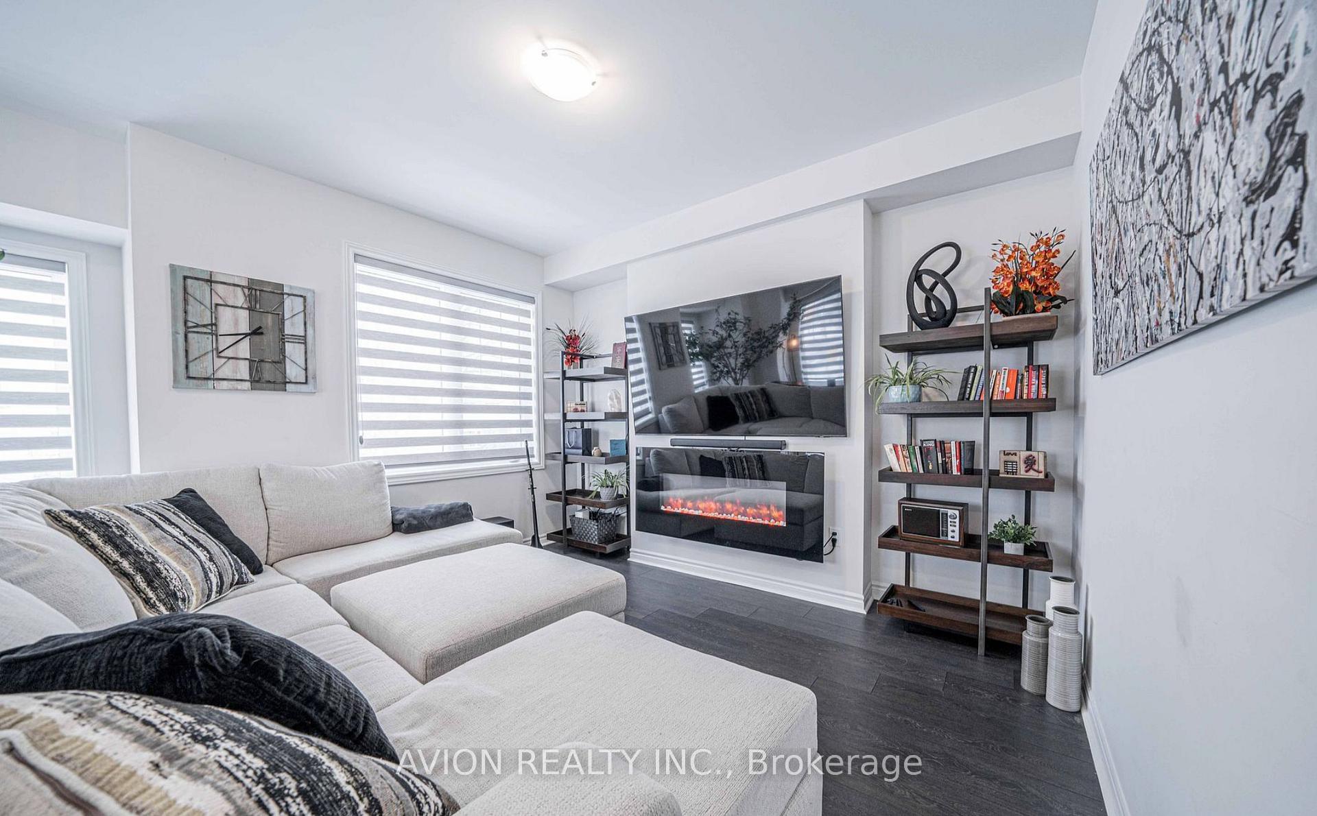 Photo 4 of 801 Atwater Path, Oshawa, Lakeview — HOMEH