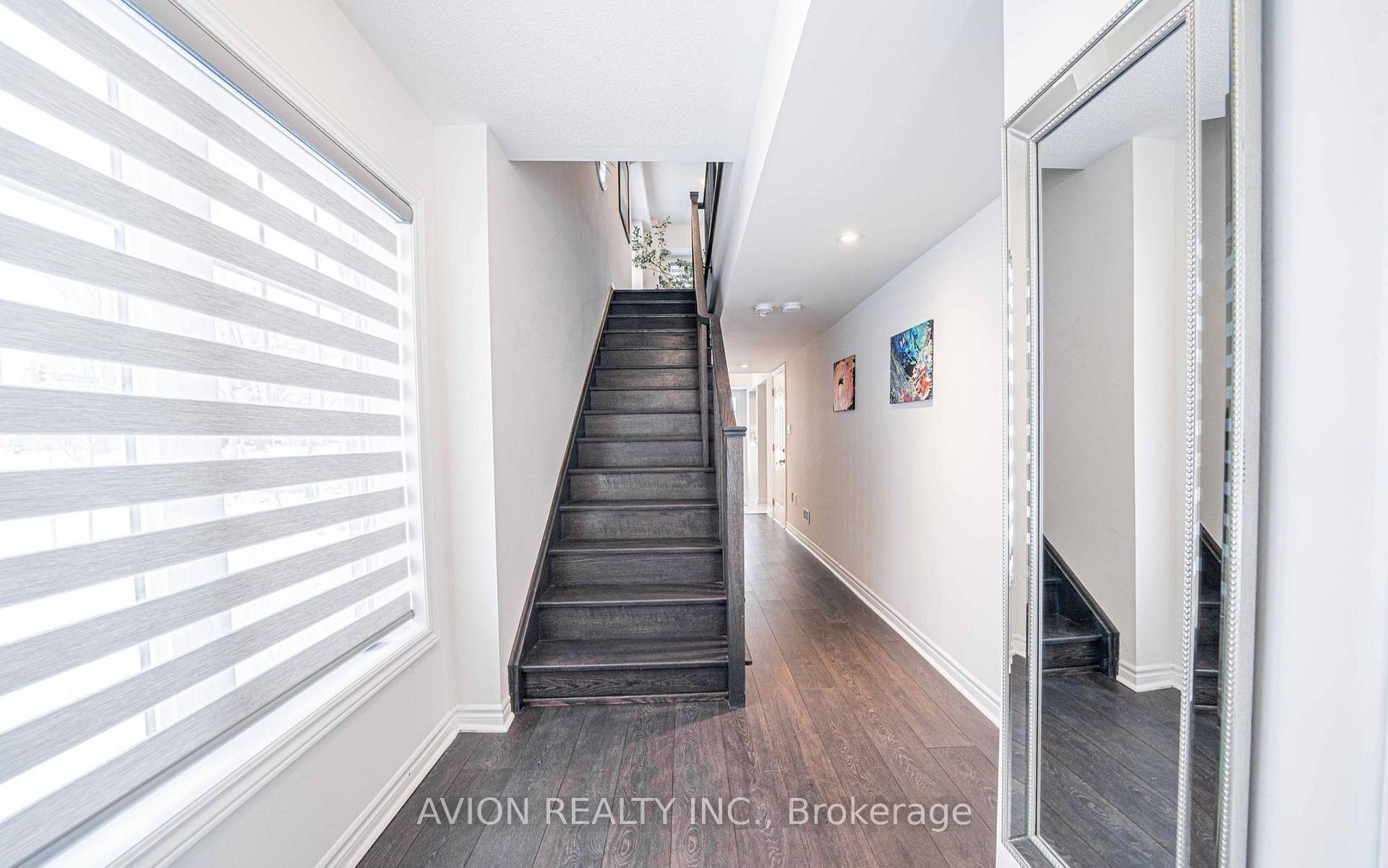 Photo 5 of 801 Atwater Path, Oshawa, Lakeview — HOMEH