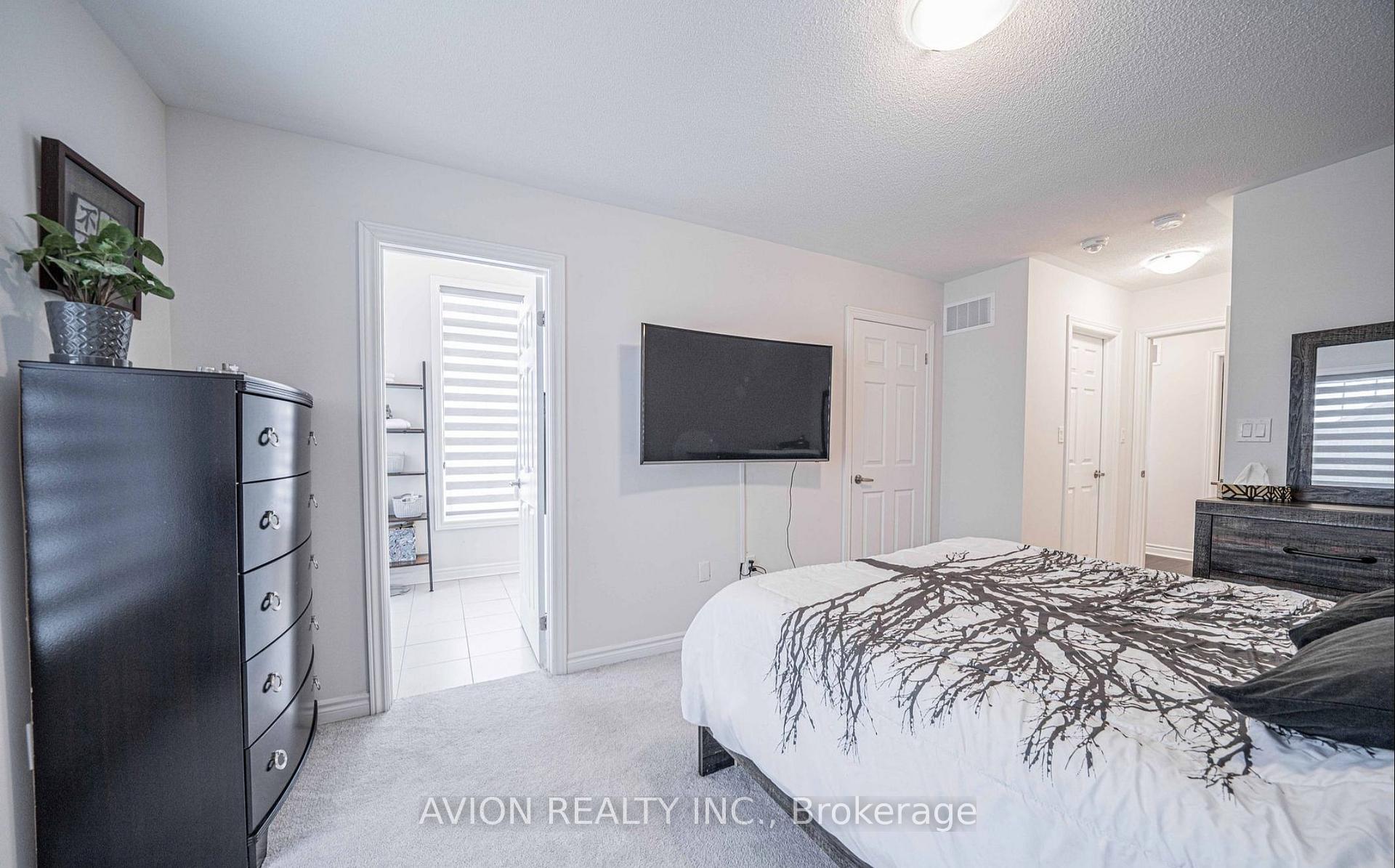 Photo 11 of 801 Atwater Path, Oshawa, Lakeview — HOMEH