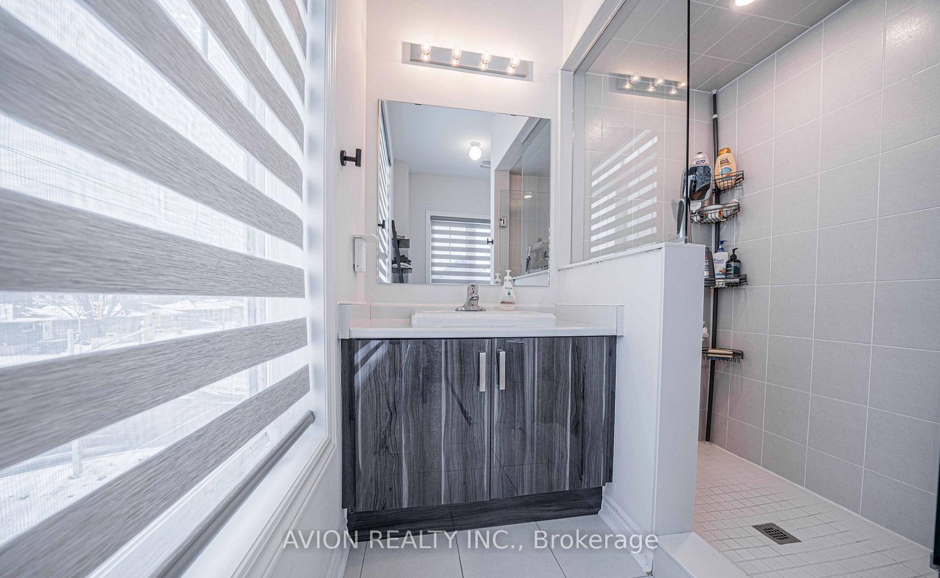 Photo 12 of 801 Atwater Path, Oshawa, Lakeview — HOMEH