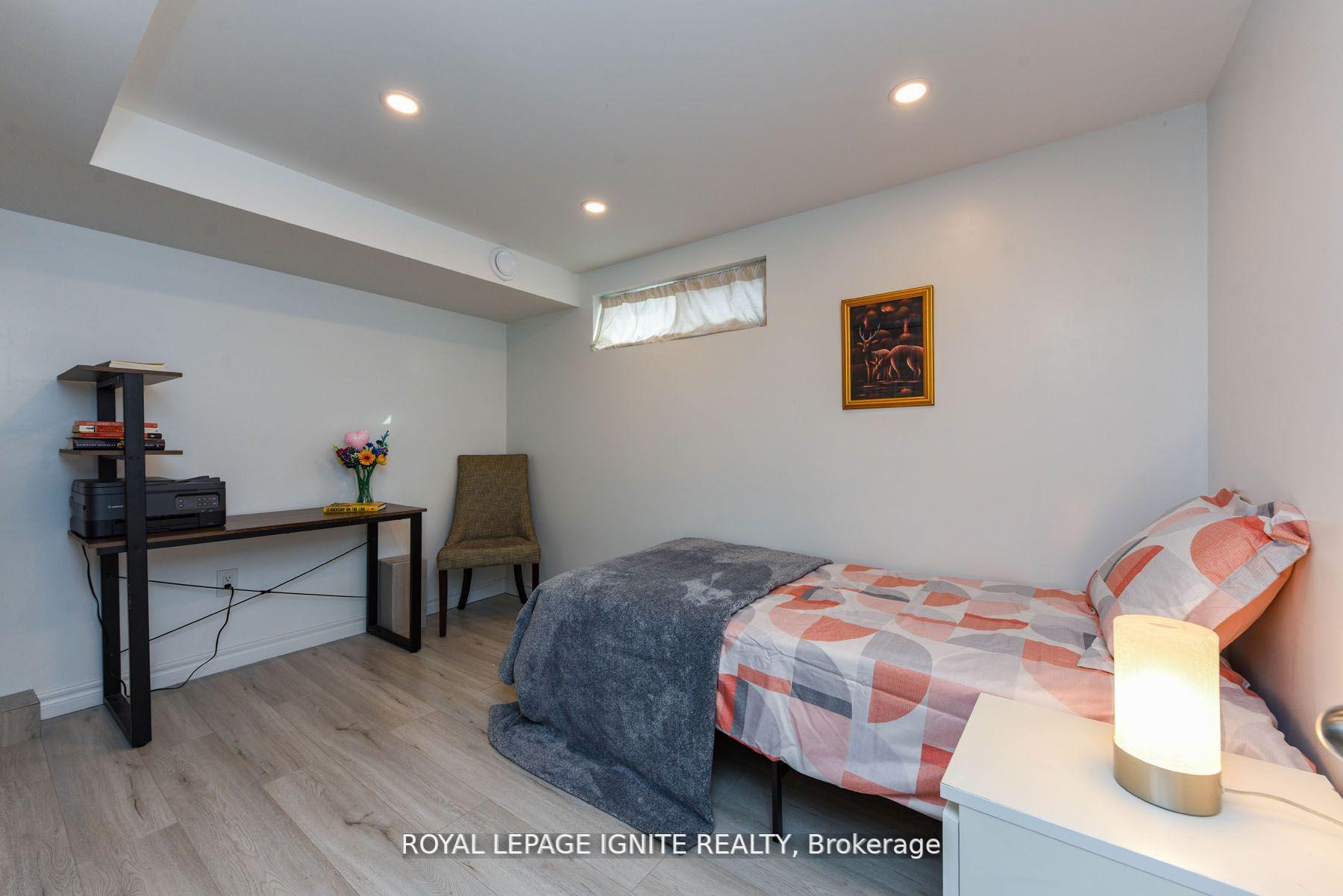 Photo 29 of 208 Riverplace Crescent, Milton, Old Milton — HOMEH
