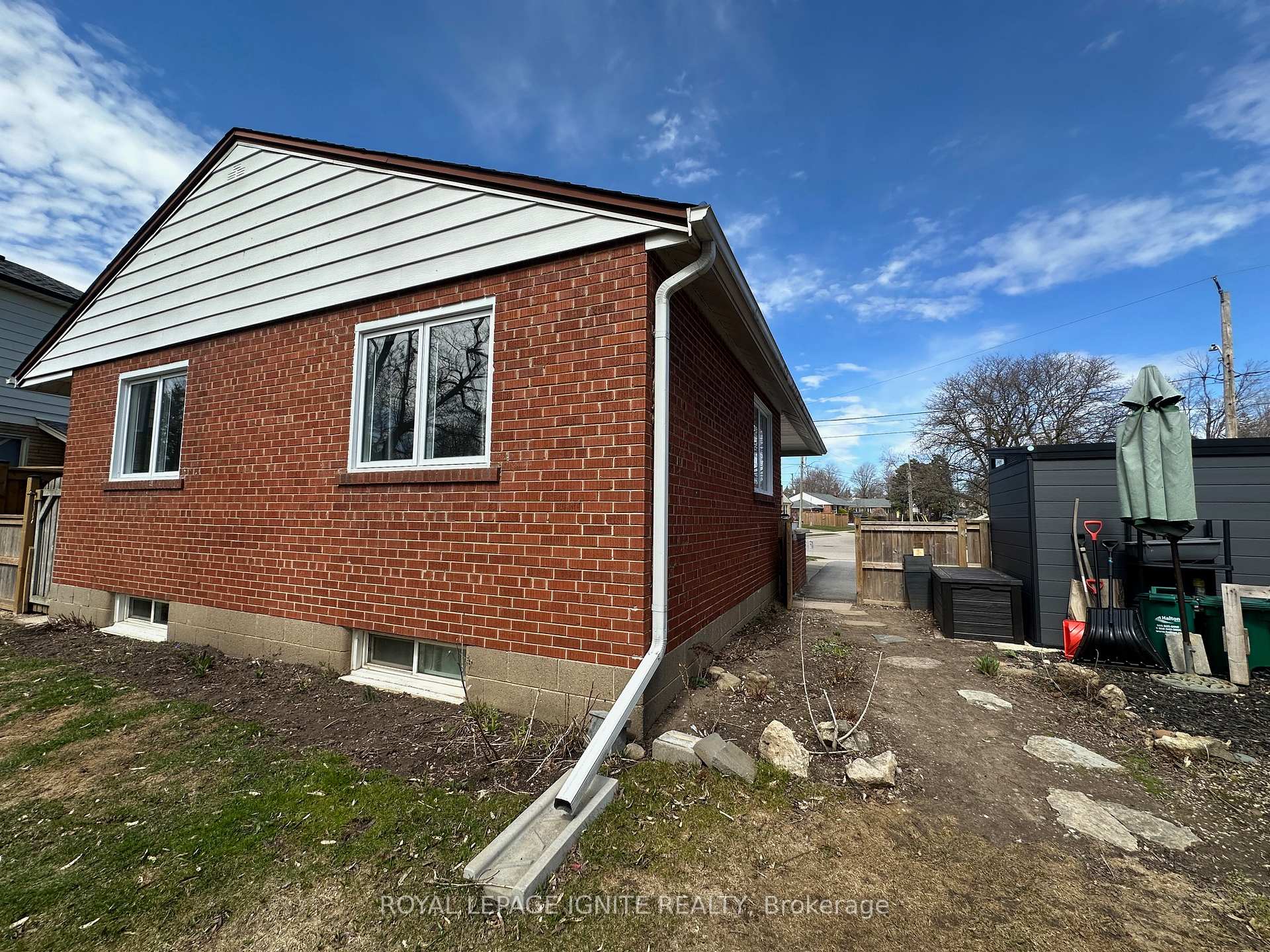 Photo 33 of 208 Riverplace Crescent, Milton, Old Milton — HOMEH