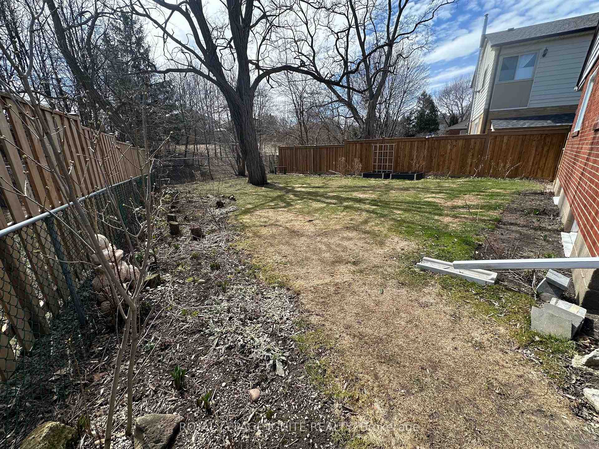 Photo 40 of 208 Riverplace Crescent, Milton, Old Milton — HOMEH