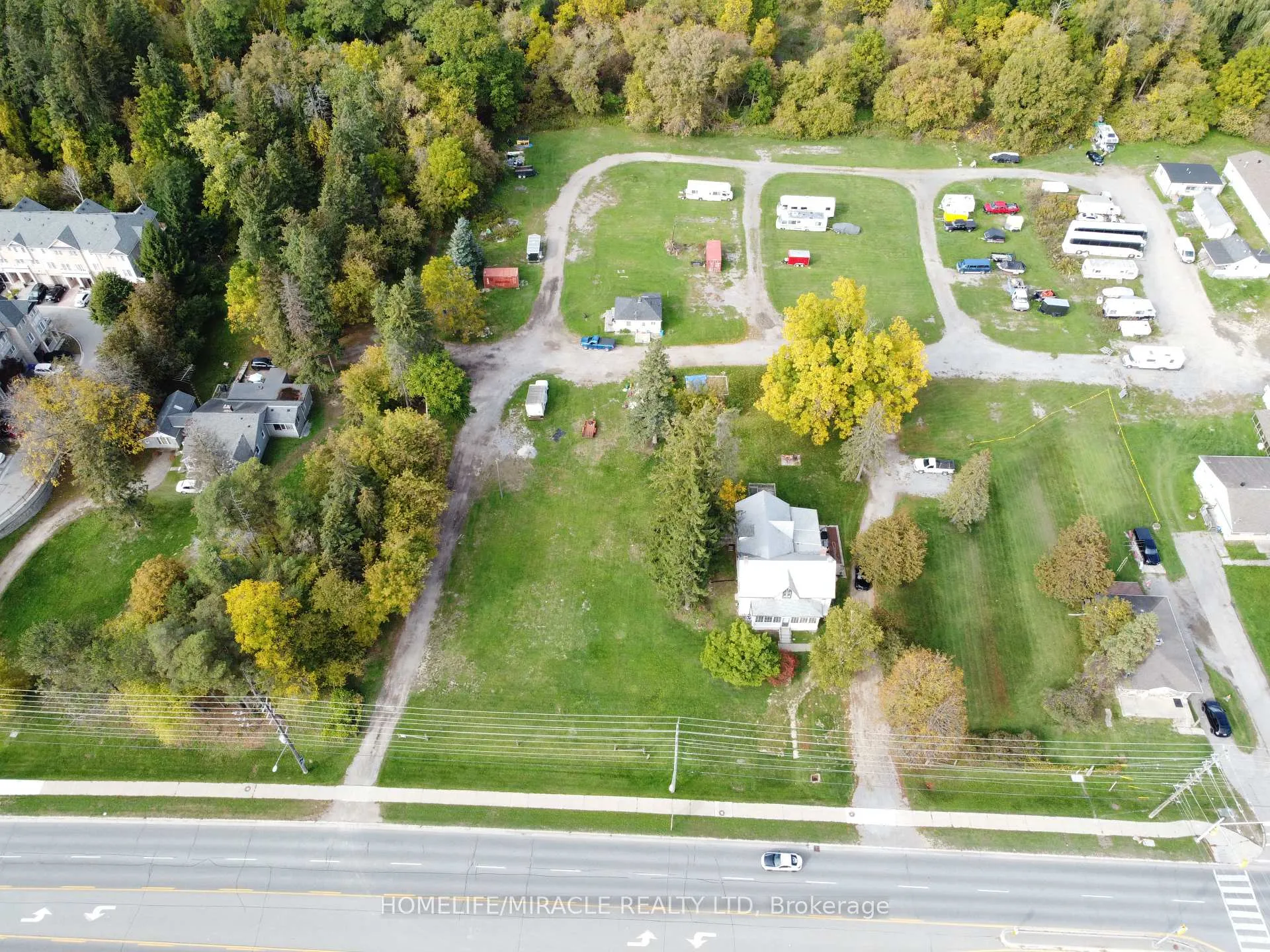 Photo 3 of 1892 Kingston Road, Pickering, Village East — HOMEH