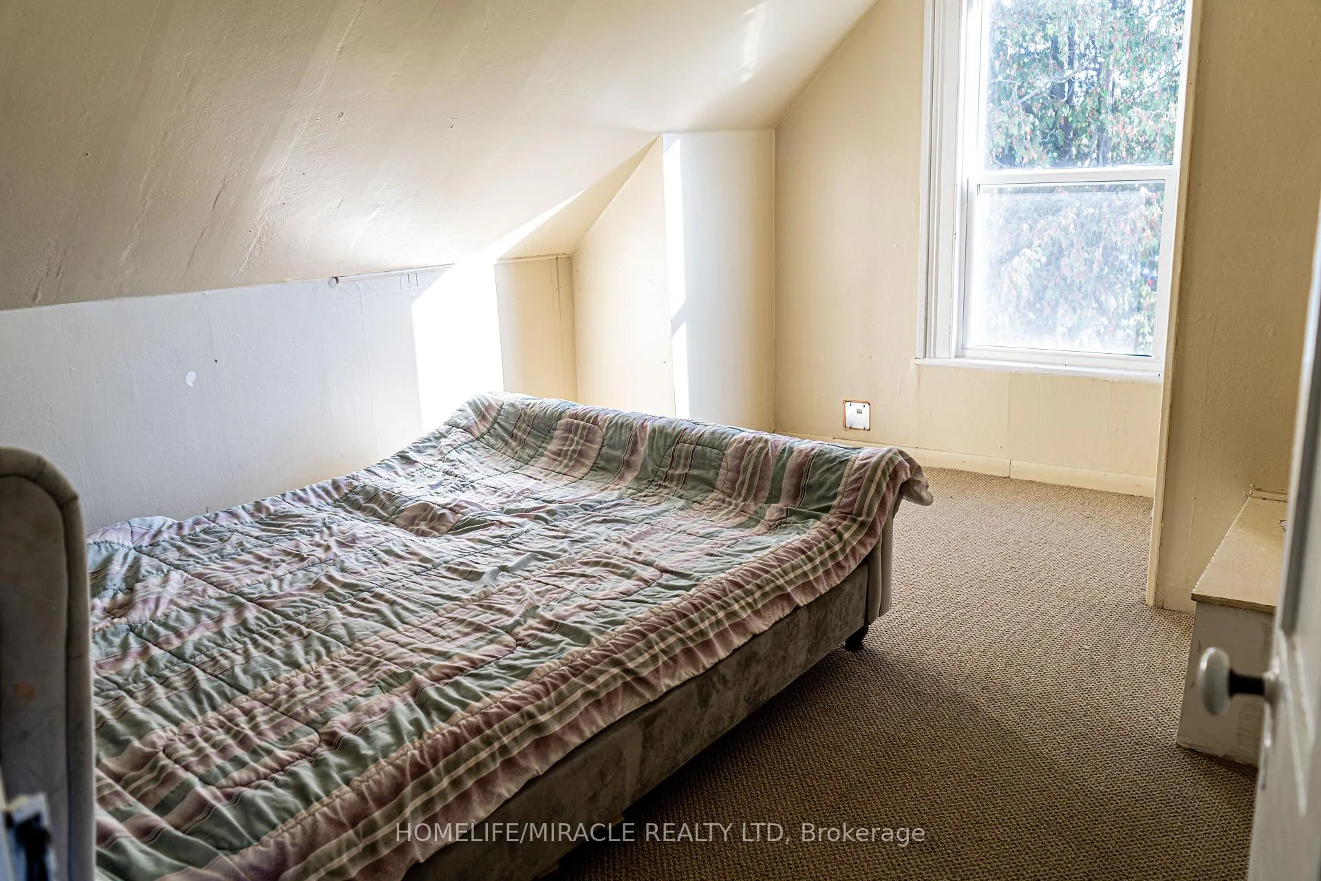 Photo 19 of 1892 Kingston Road, Pickering, Village East — HOMEH
