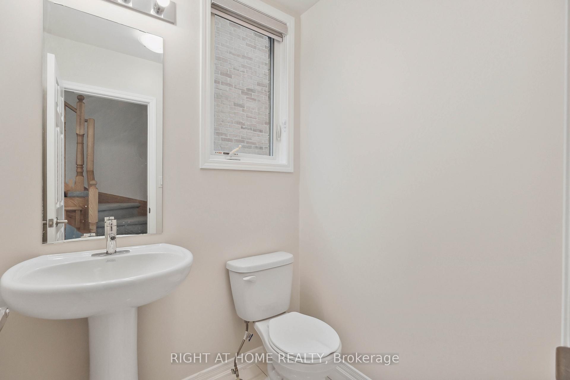 Photo 18 of 1404 Coral Springs Path, Oshawa, Taunton — HOMEH