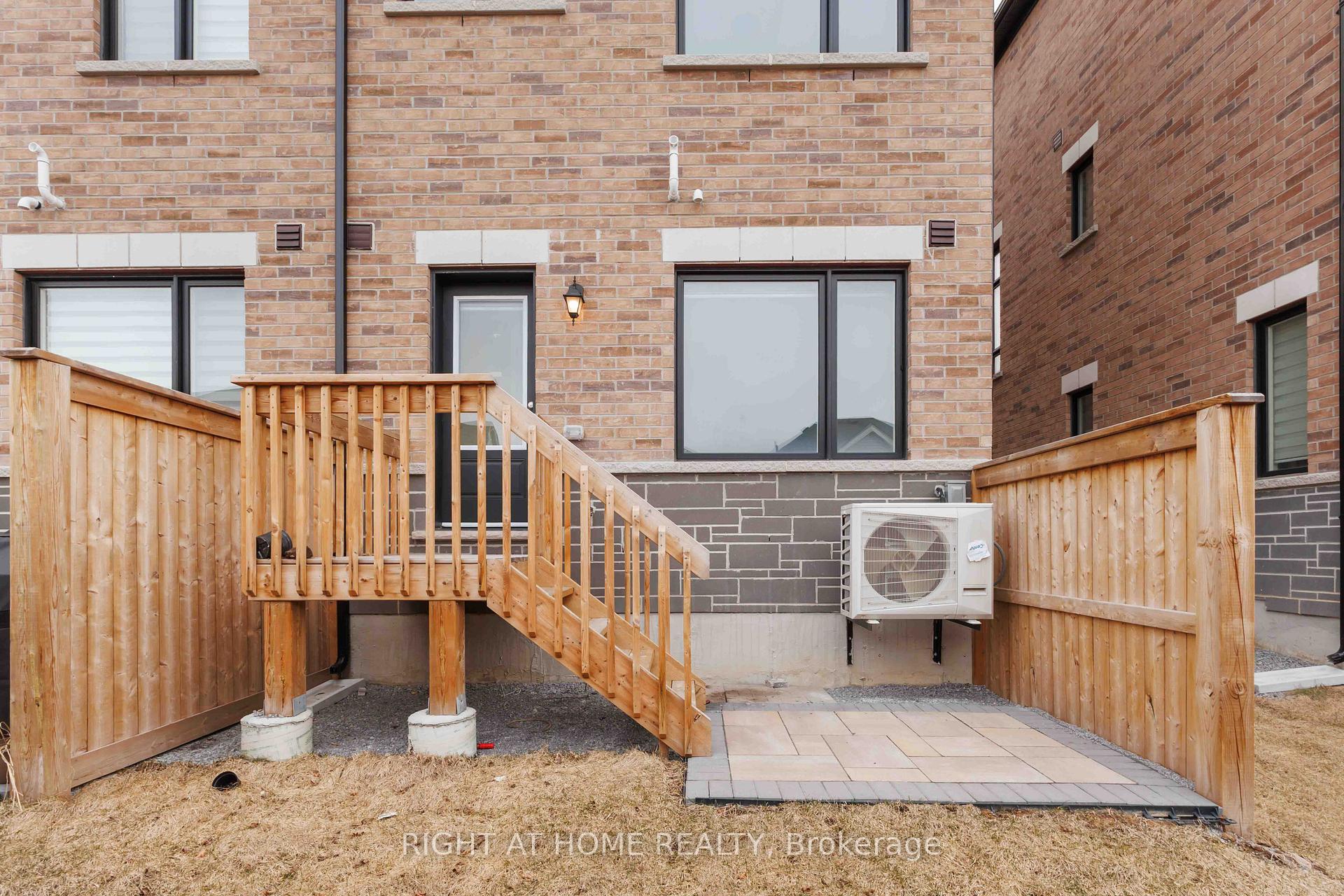 Photo 29 of 1404 Coral Springs Path, Oshawa, Taunton — HOMEH