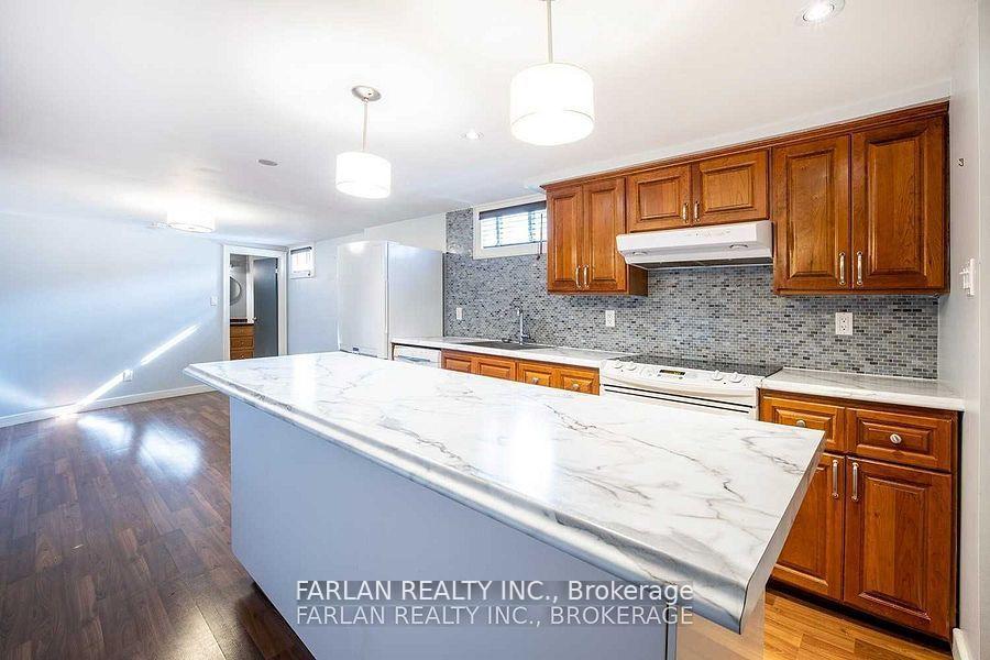 Photo 4 of 554 Fernhill Boulevard, Oshawa, McLaughlin — HOMEH