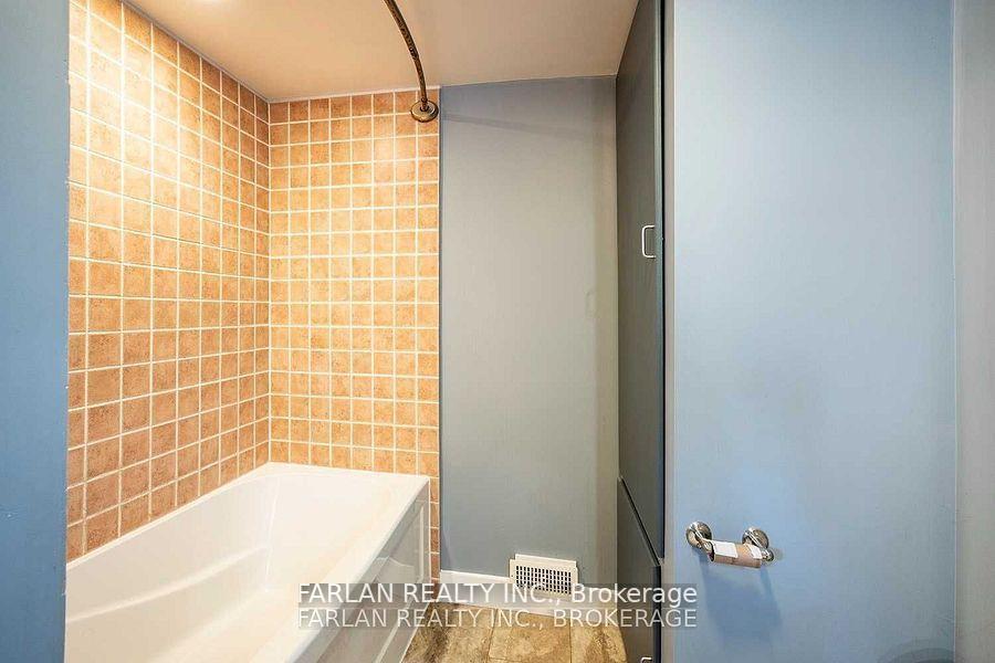 Photo 9 of 554 Fernhill Boulevard, Oshawa, McLaughlin — HOMEH