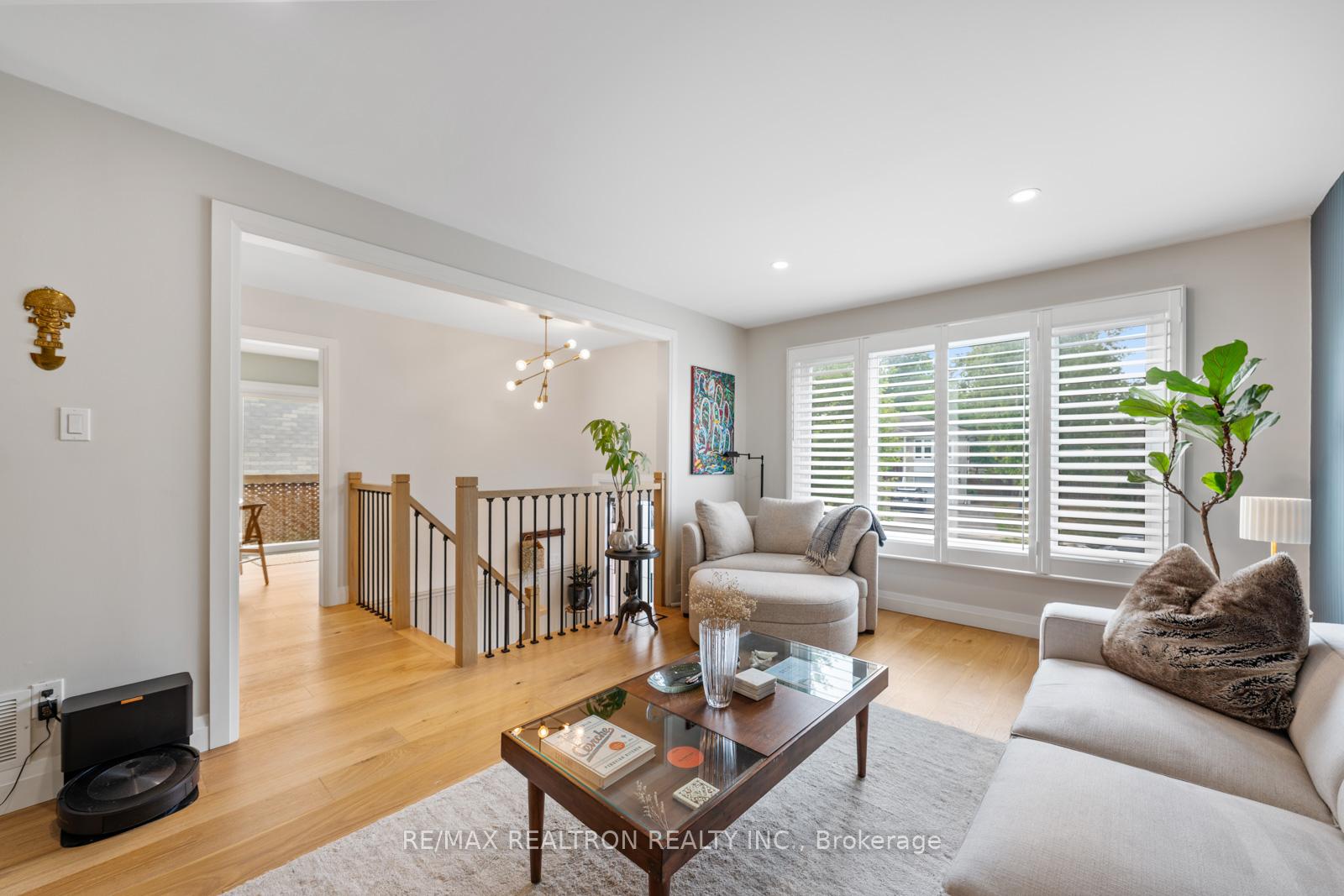 Photo 5 of 906 Mahina Street, Oshawa, McLaughlin — HOMEH