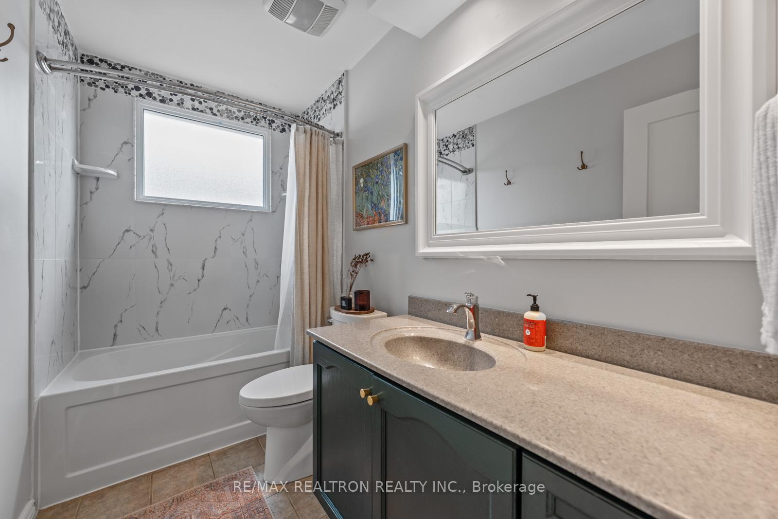 Photo 18 of 906 Mahina Street, Oshawa, McLaughlin — HOMEH