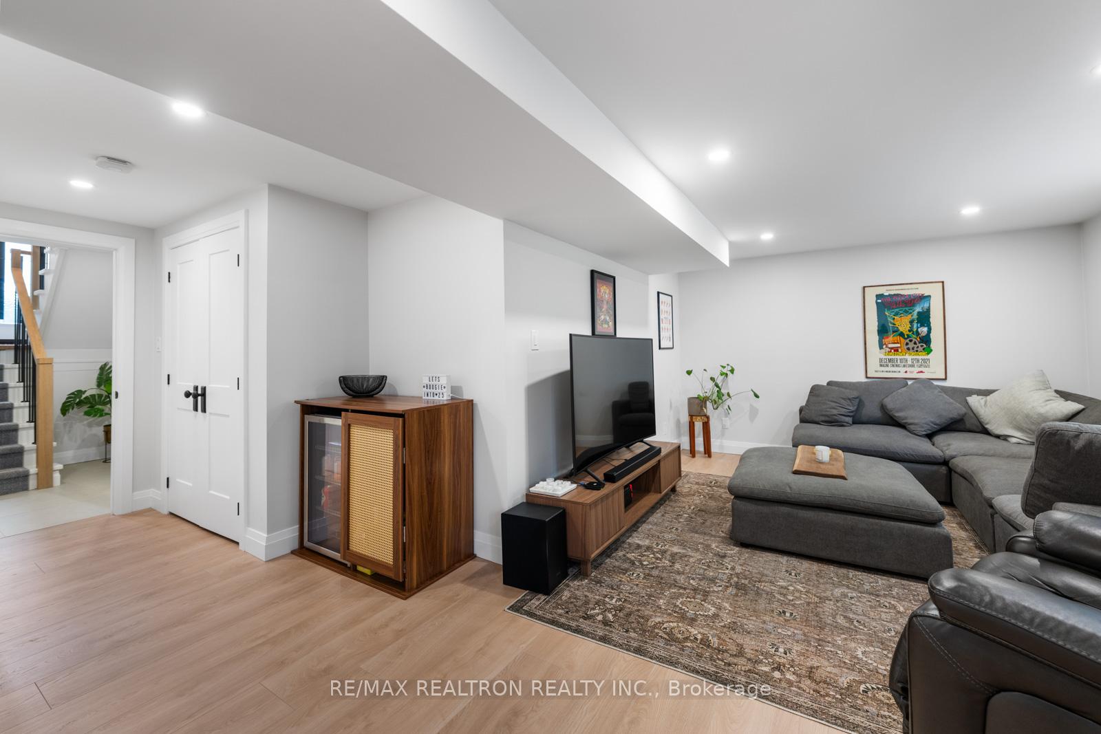 Photo 24 of 906 Mahina Street, Oshawa, McLaughlin — HOMEH
