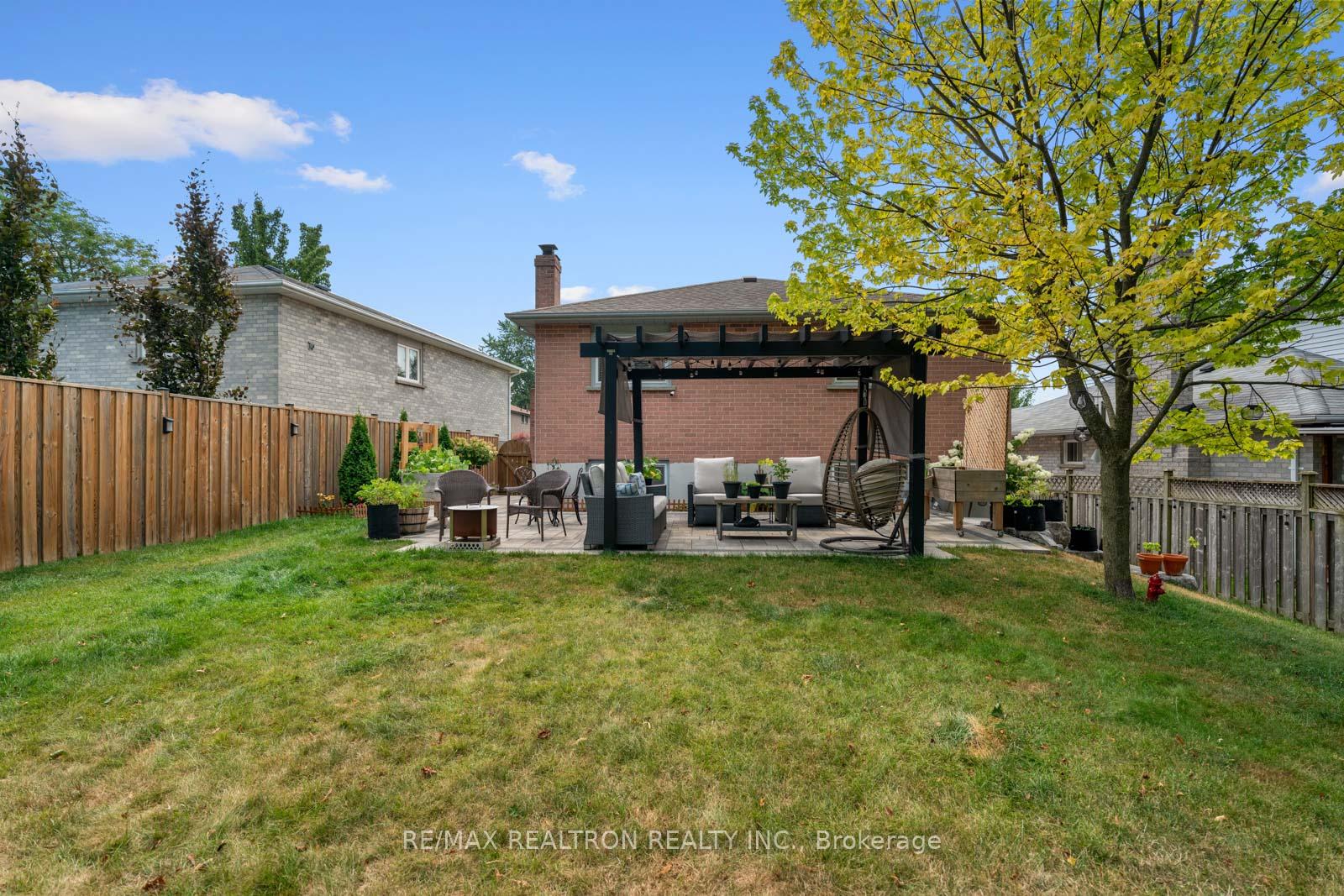 Photo 32 of 906 Mahina Street, Oshawa, McLaughlin — HOMEH